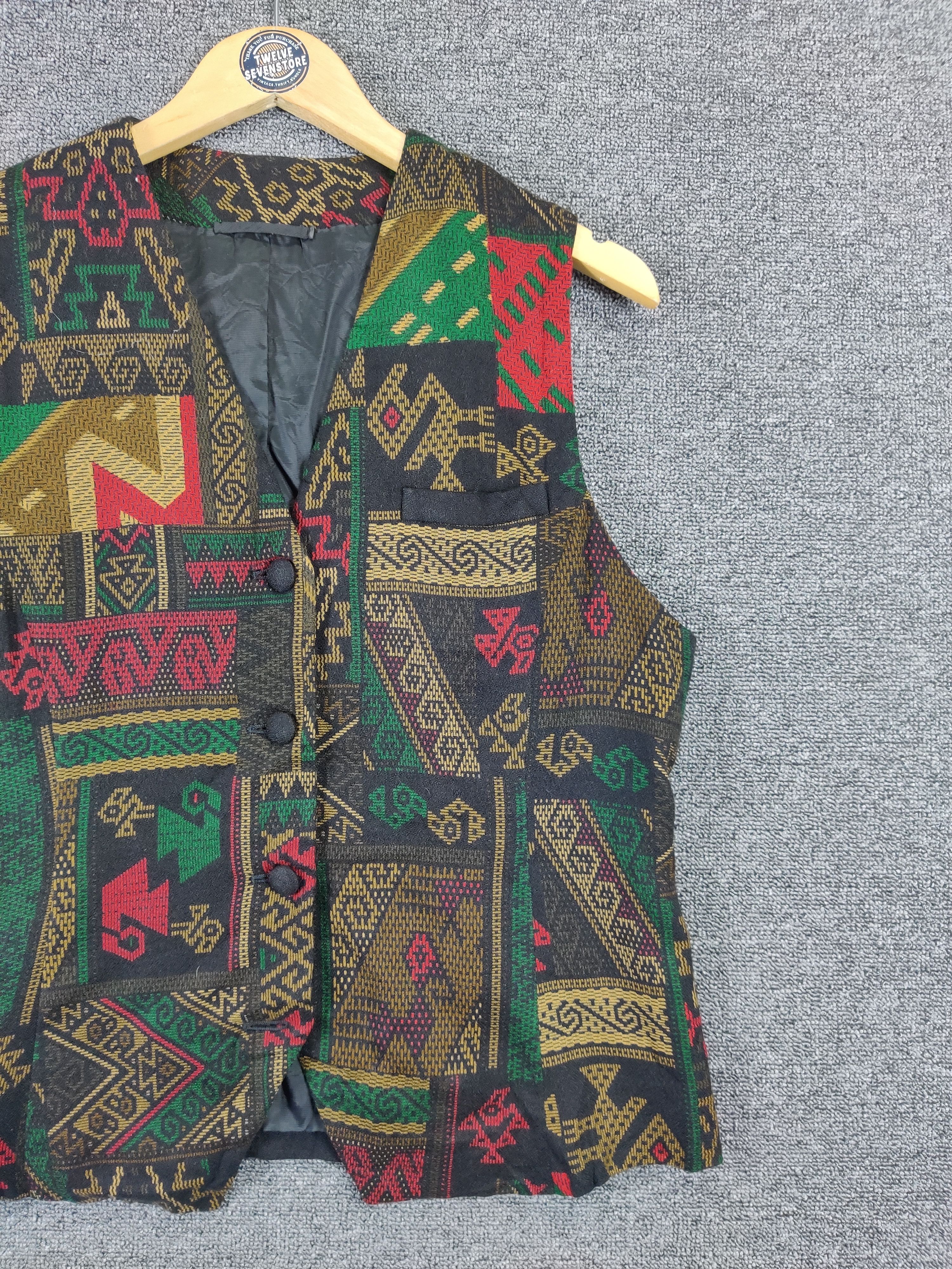 Vintage Vintage Unbrand Motif Abstract Vest Nice Design Size US M / EU 48-50 / 2 - 3 Thumbnail