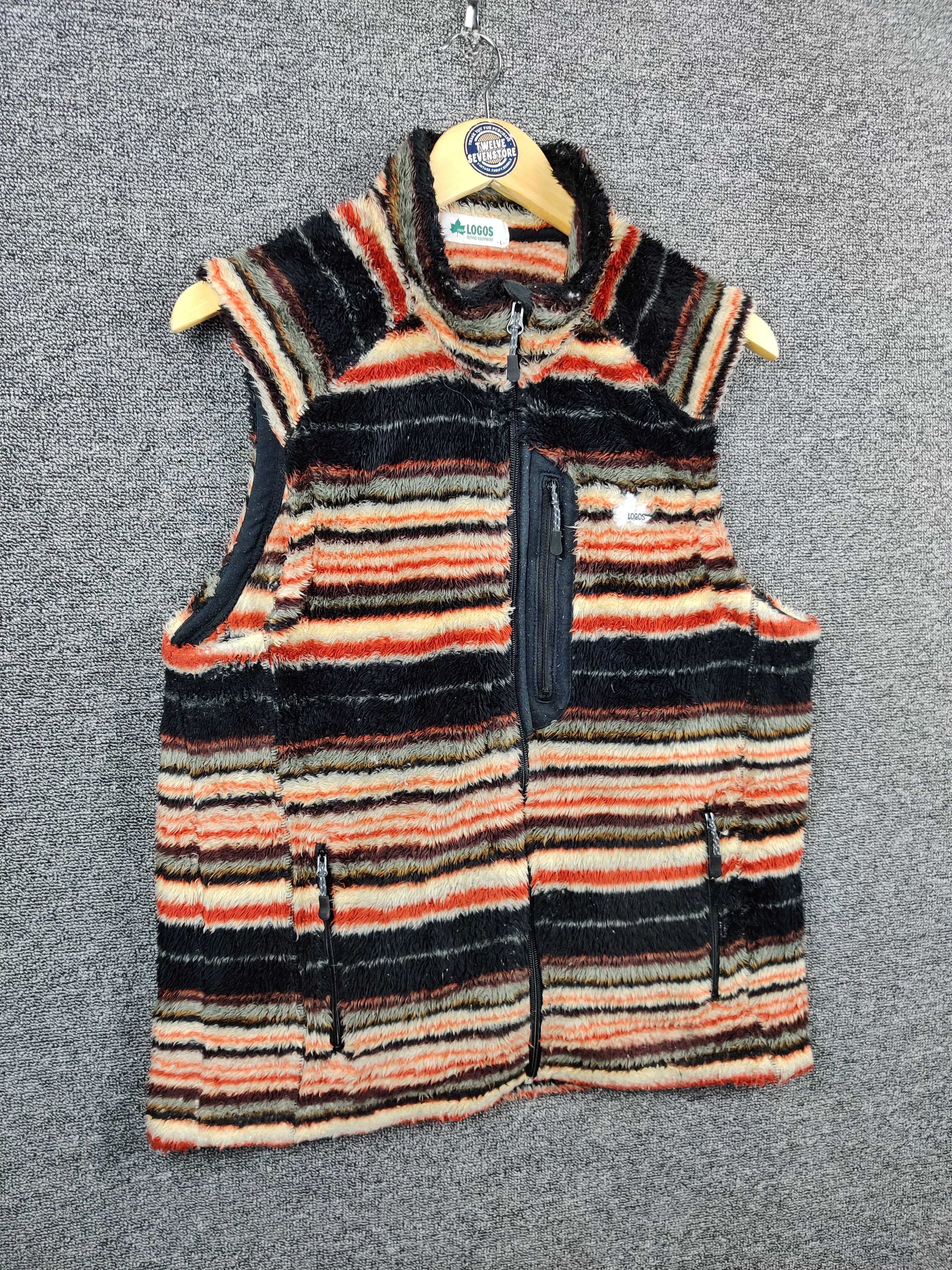 Japanese Brand Vintage Japanese Brand Logos Outing Equipment Fleece Vest Size US L / EU 52-54 / 3 - 4 Thumbnail