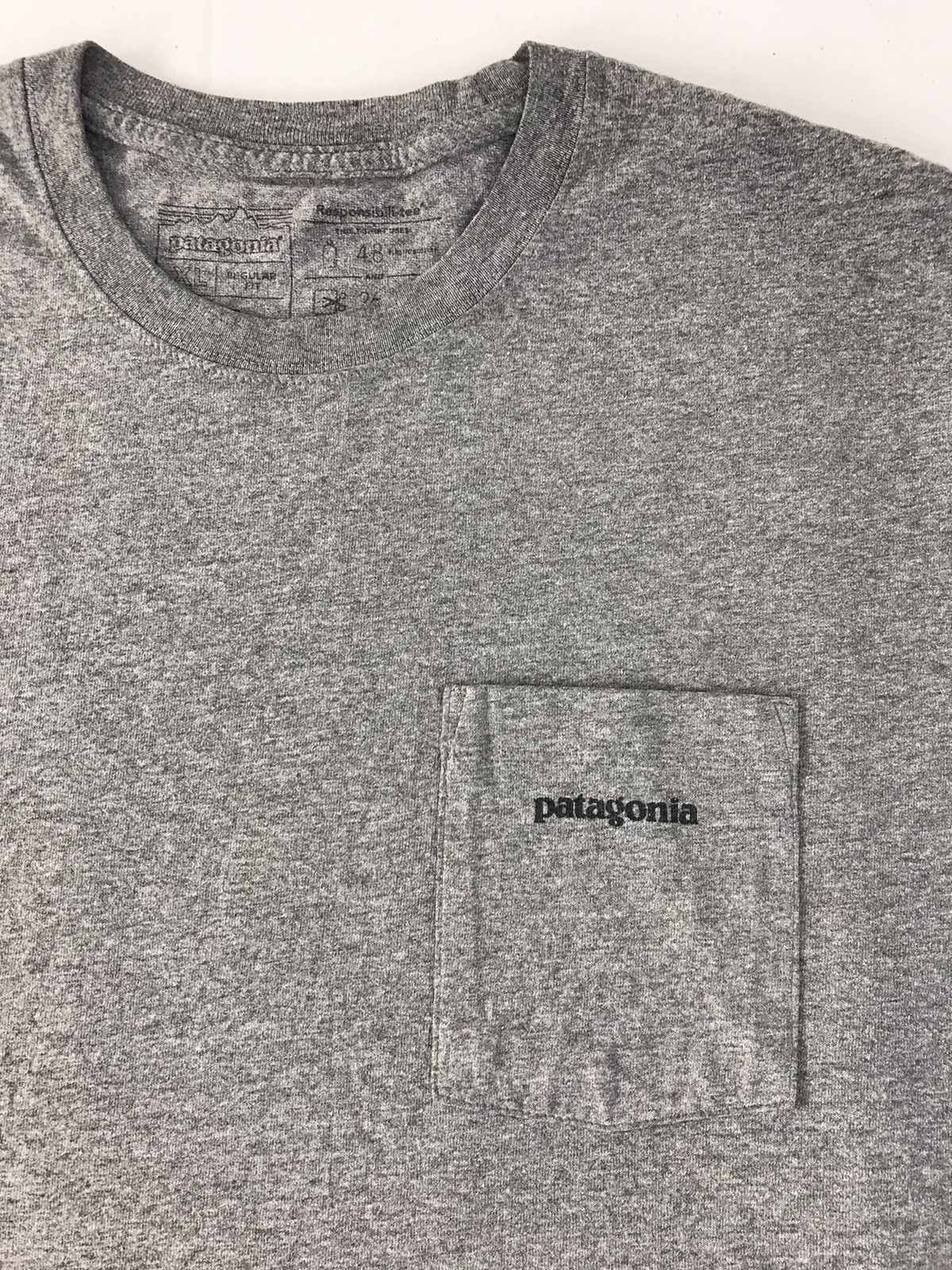 Patagonia Patagonia Responsibili Single Pocket Tee Logo Crewneck Size US XL / EU 56 / 4 - 3 Thumbnail