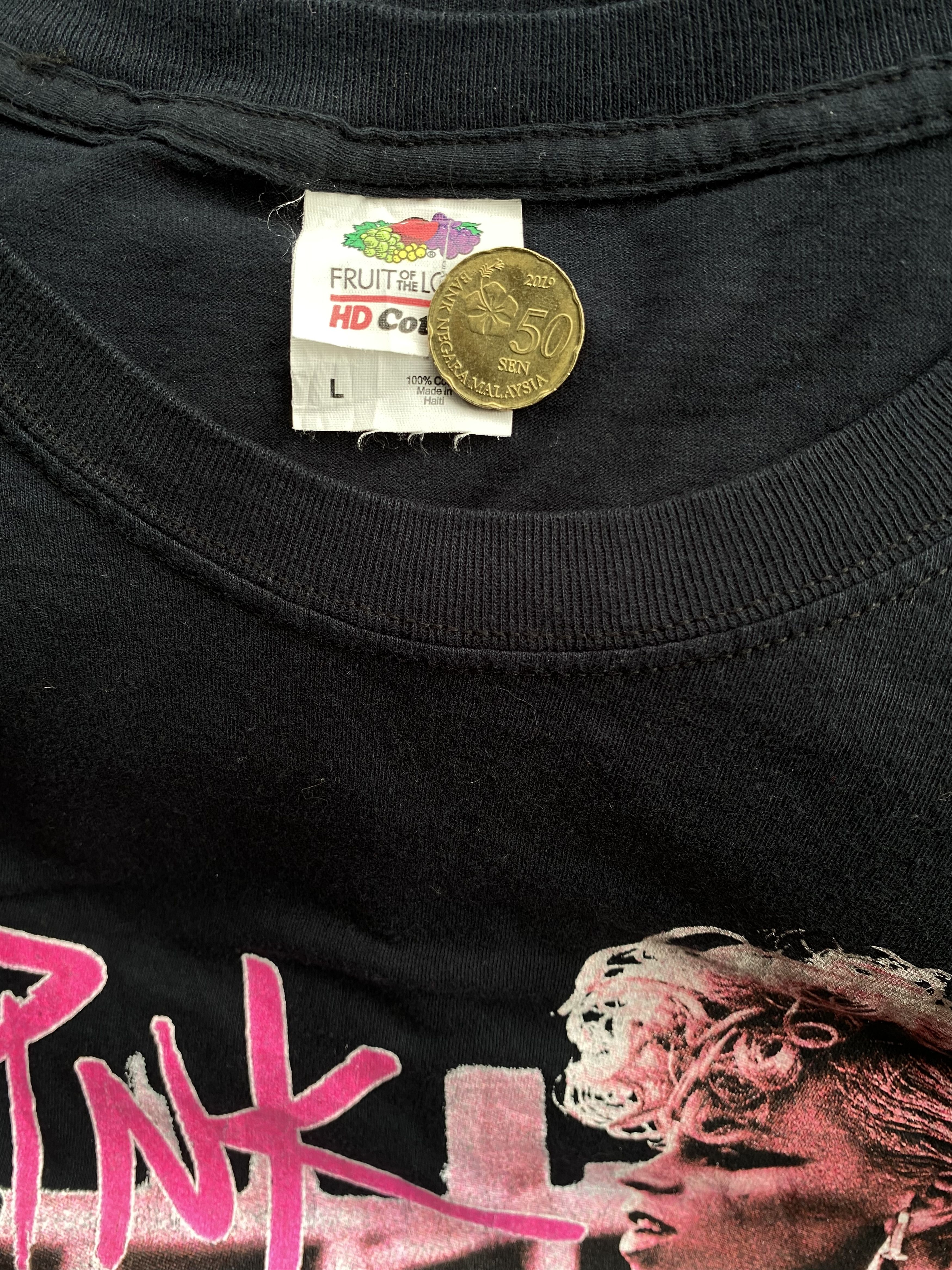 Band Tees 💥PINK solo singer songwriter world tour 2018 tee shirt Size US L / EU 52-54 / 3 - 3 Thumbnail