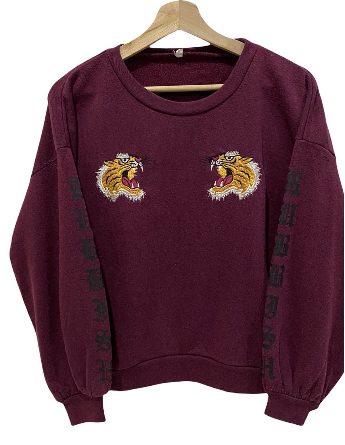 Vintage Vintage RUBBISH Tiger Inspired Karakuri Logo Crop Sweatshirt Size US M / EU 48-50 / 2 - 3 Thumbnail