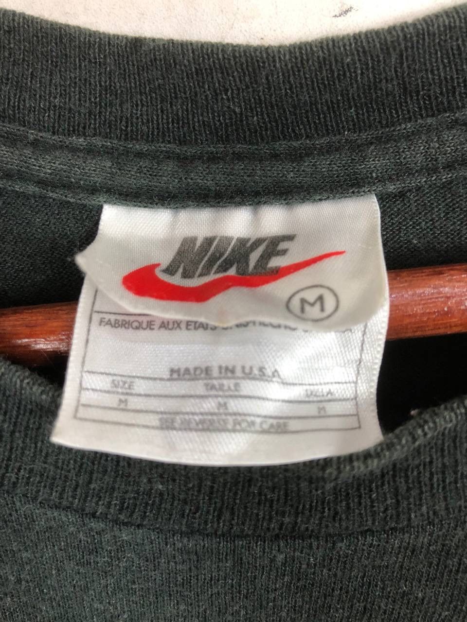 Nike × Vintage 🔥QUICK SALE❌Vintage 90’s NIKE Center Logo Swoosh Tee Size US M / EU 48-50 / 2 - 3 Thumbnail