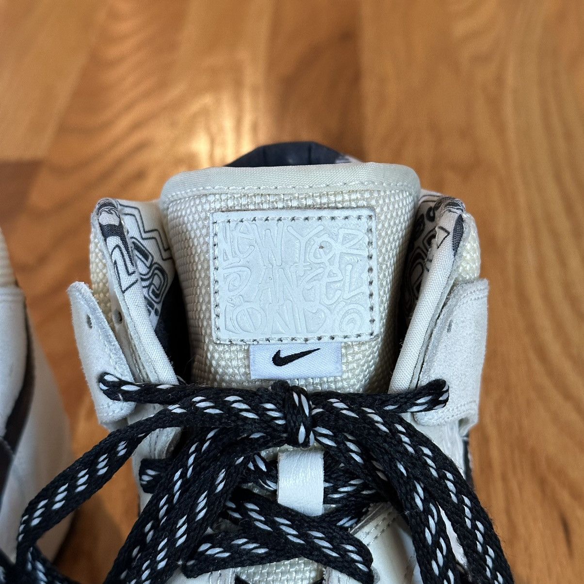 Nike × Stussy RARE 2006 Nike x Stüssy Dunk High World Tour Tokyo Size 9 Size US 9 / EU 42 - 7 Thumbnail