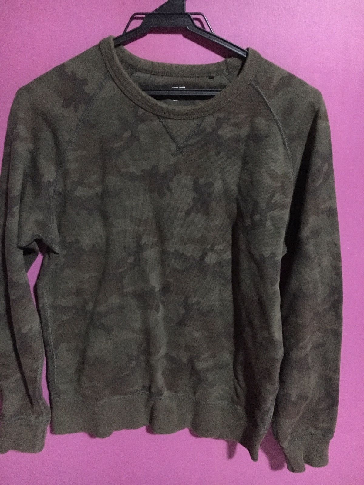 Uniqlo UNIGLO CAMOUFLAGE ARMY SIZE S SWEATSHIRT Size US S / EU 44-46 / 1 - 2 Thumbnail