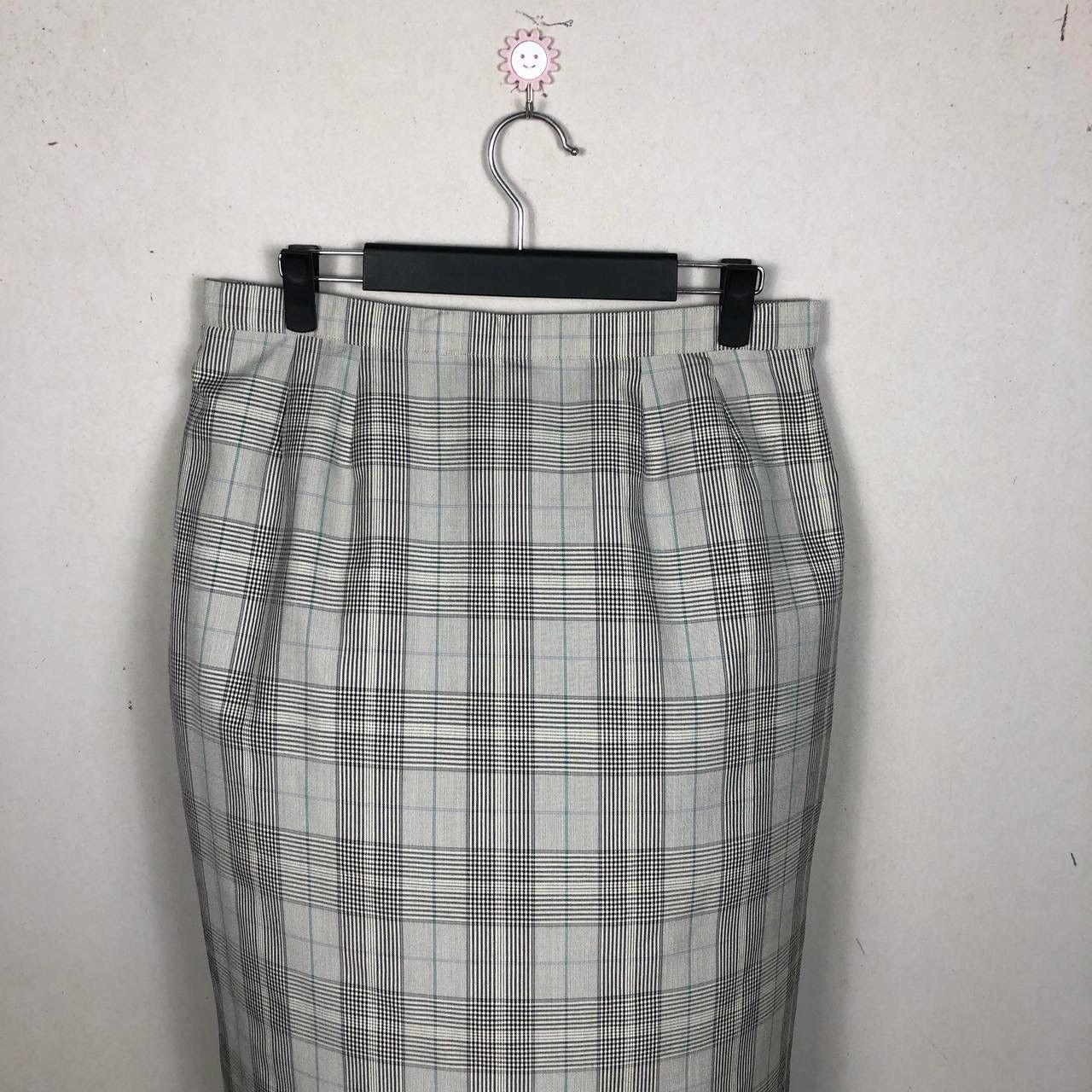 Burberry Burberry Checkered Plaid Mini Skirt Grey Size 27" / US 4 / IT 40 - 3 Thumbnail