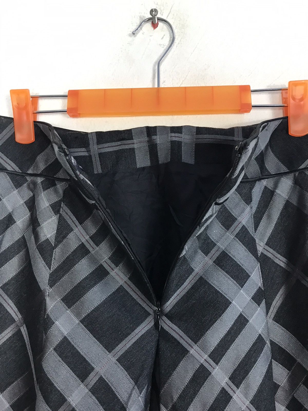 Burberry × Designer Burberry London Nova Check Monogram Stretch Pleated K1131j Size 26" / US 2 / IT 38 - 3 Thumbnail