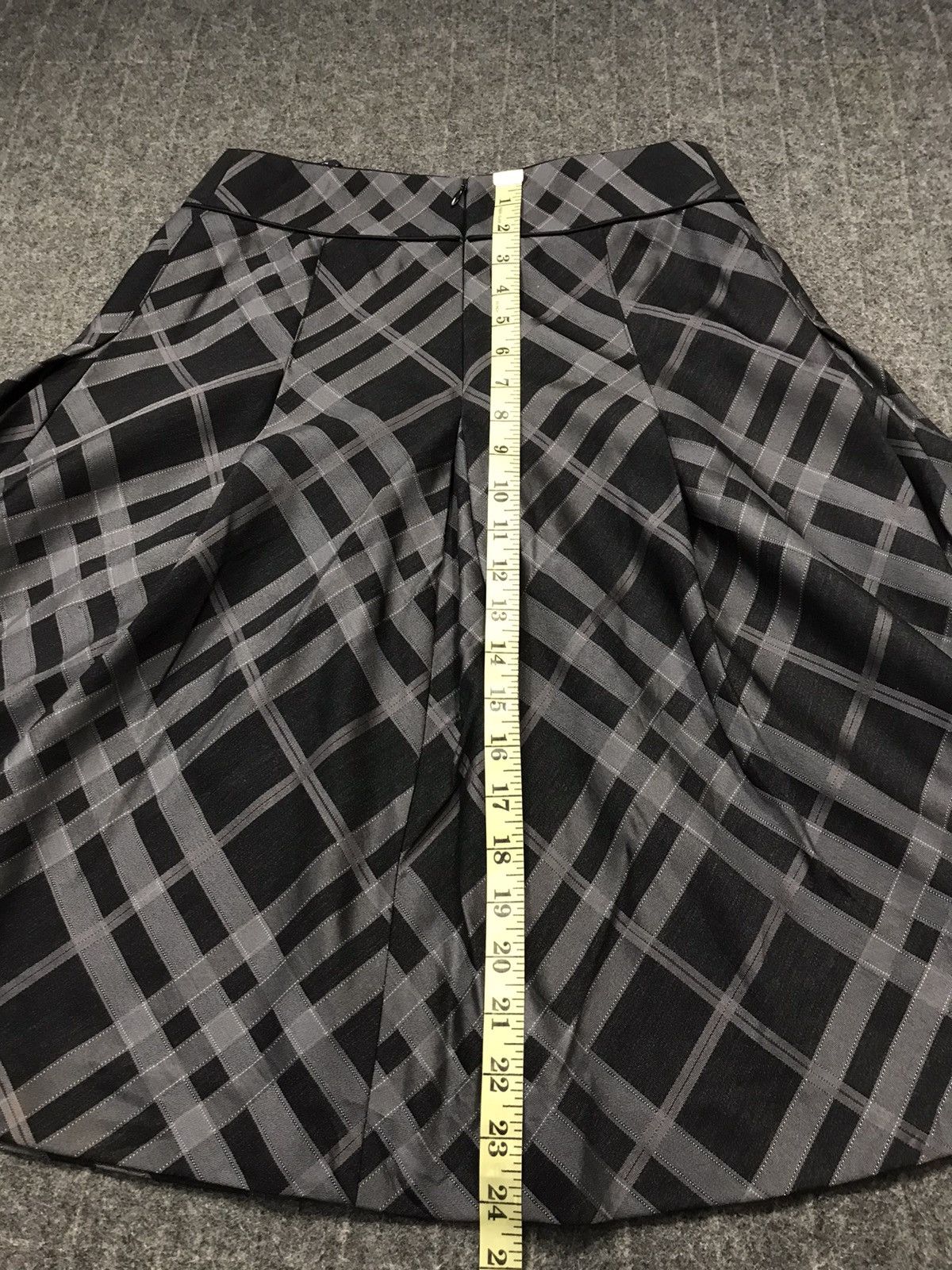 Burberry × Designer Burberry London Nova Check Monogram Stretch Pleated K1131j Size 26" / US 2 / IT 38 - 9 Thumbnail