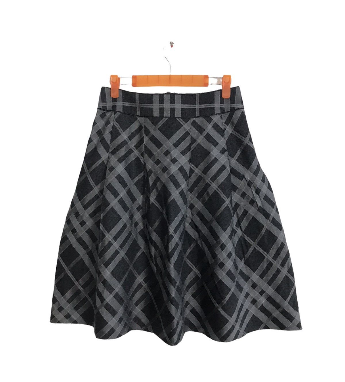 Burberry × Designer Burberry London Nova Check Monogram Stretch Pleated K1131j Size 26" / US 2 / IT 38 - 2 Thumbnail