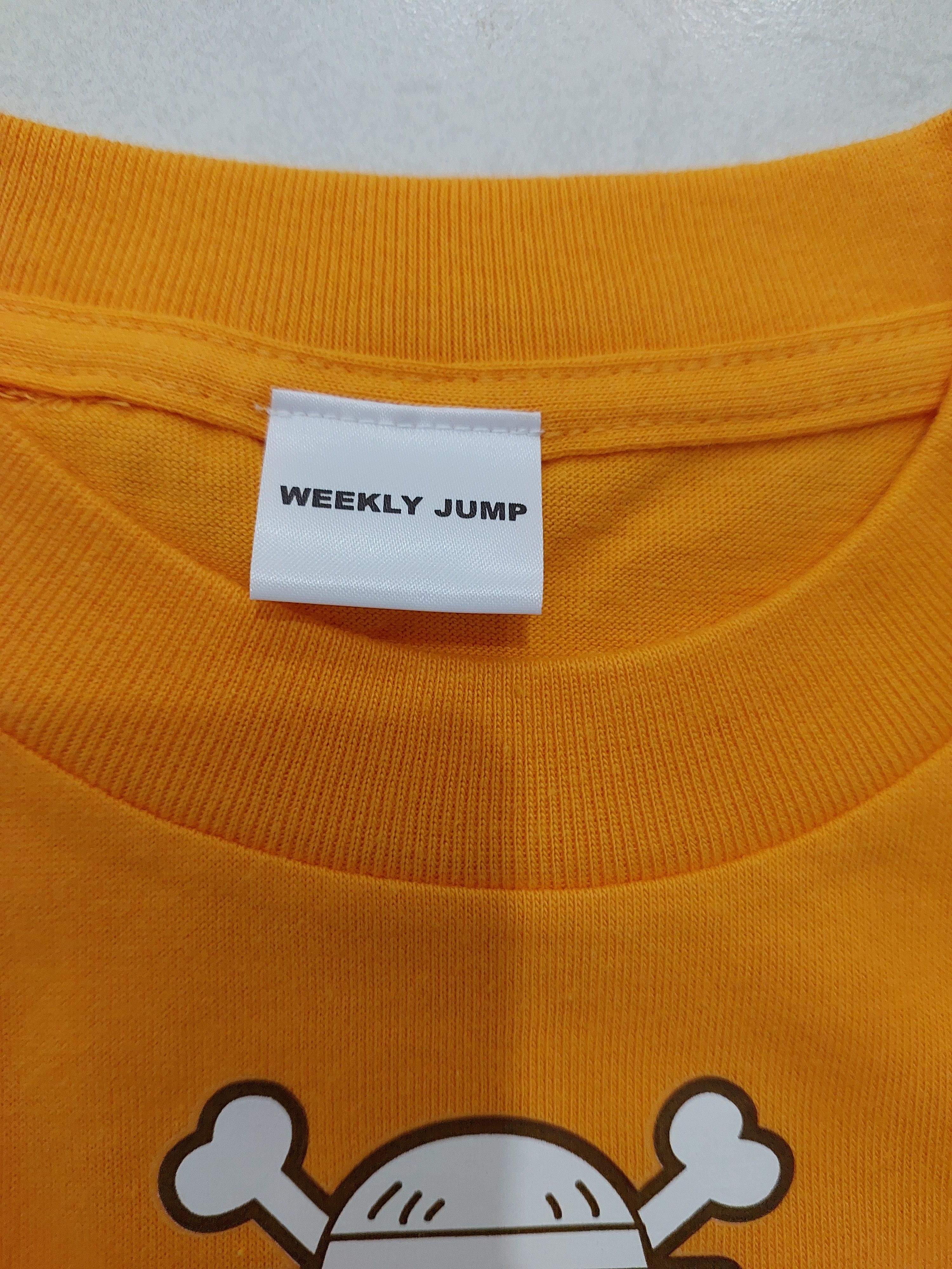 Anime VINTAGE ONE PIECE ANIME WEEKLY JUMP T SHIRT Size US M / EU 48-50 / 2 - 2 Thumbnail