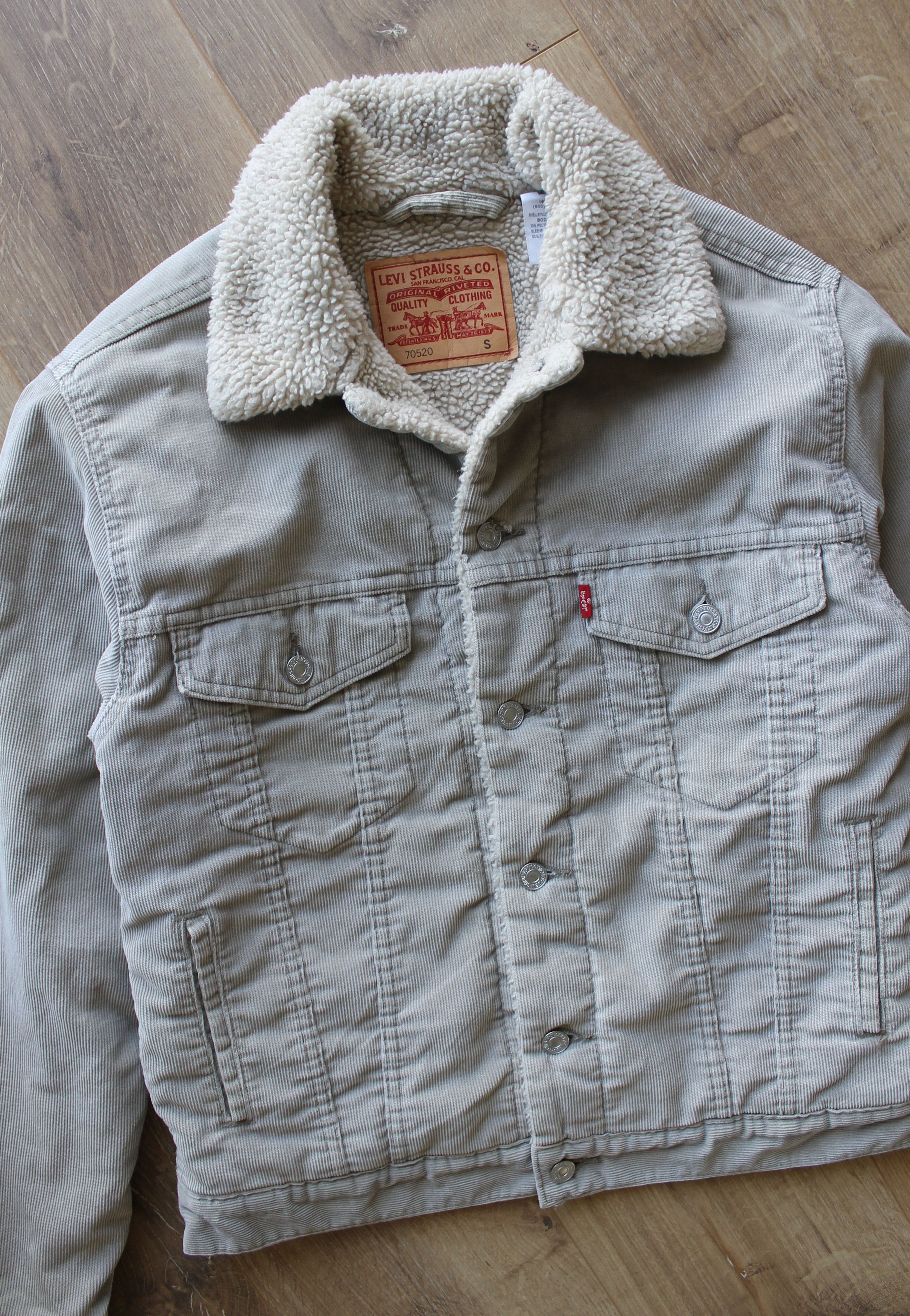 Levi's Levi's beige sherpa jacket Size US S / EU 44-46 / 1 - 3 Thumbnail