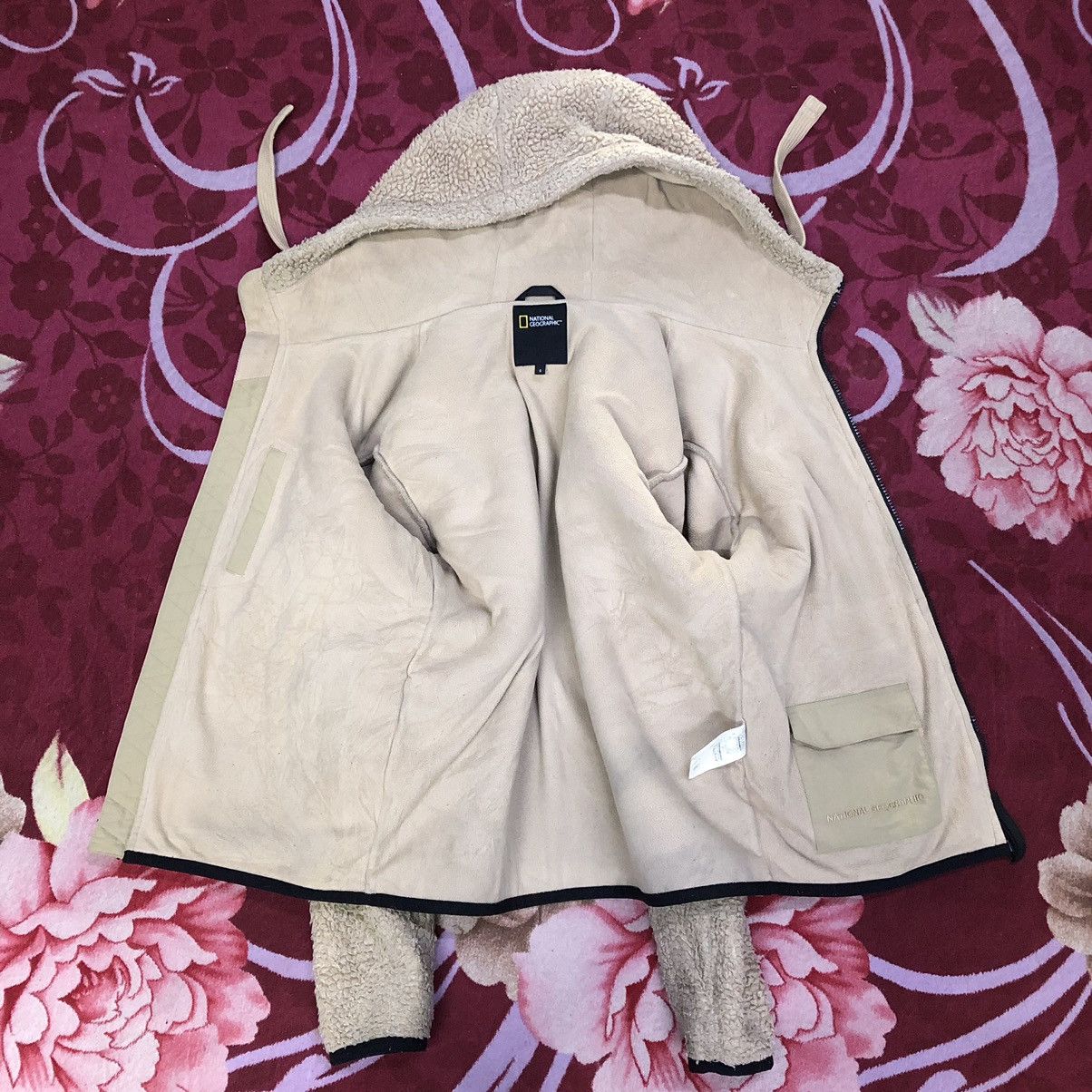 Other National Geographic Outdoor Sherpha Light Brown Size US S / EU 44-46 / 1 - 10 Thumbnail