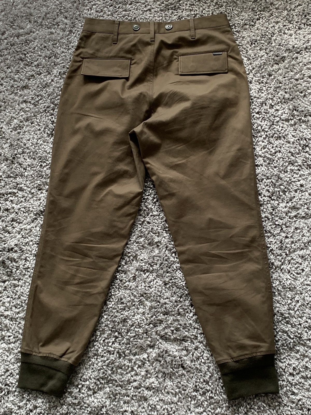 Moncler Moncler cargo cotton pants Pantalon Sportivo Size US 30 / EU 46 - 2 Thumbnail