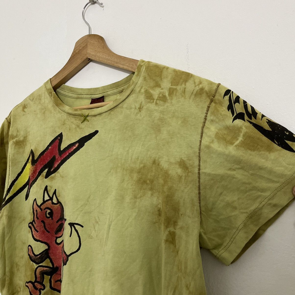 Christian Audigier Vintage Ed Hardy by Christian Audigier Satan tiedye Tshirt Size US L / EU 52-54 / 3 - 8 Thumbnail