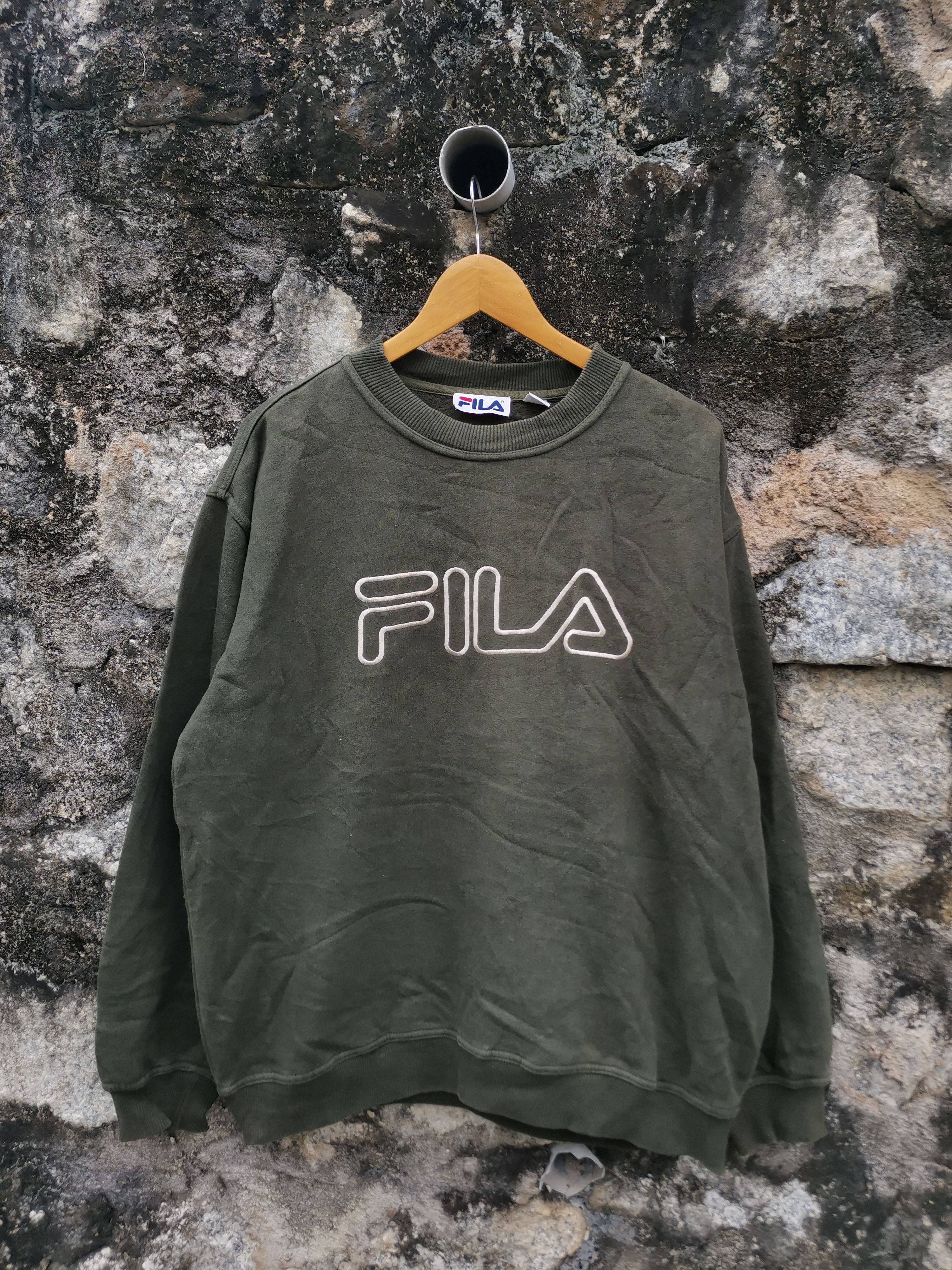 Fila Vintage 90s Fila Big Logo Embroidered Sweatshirt Size US M / EU 48-50 / 2 - 1 Thumbnail