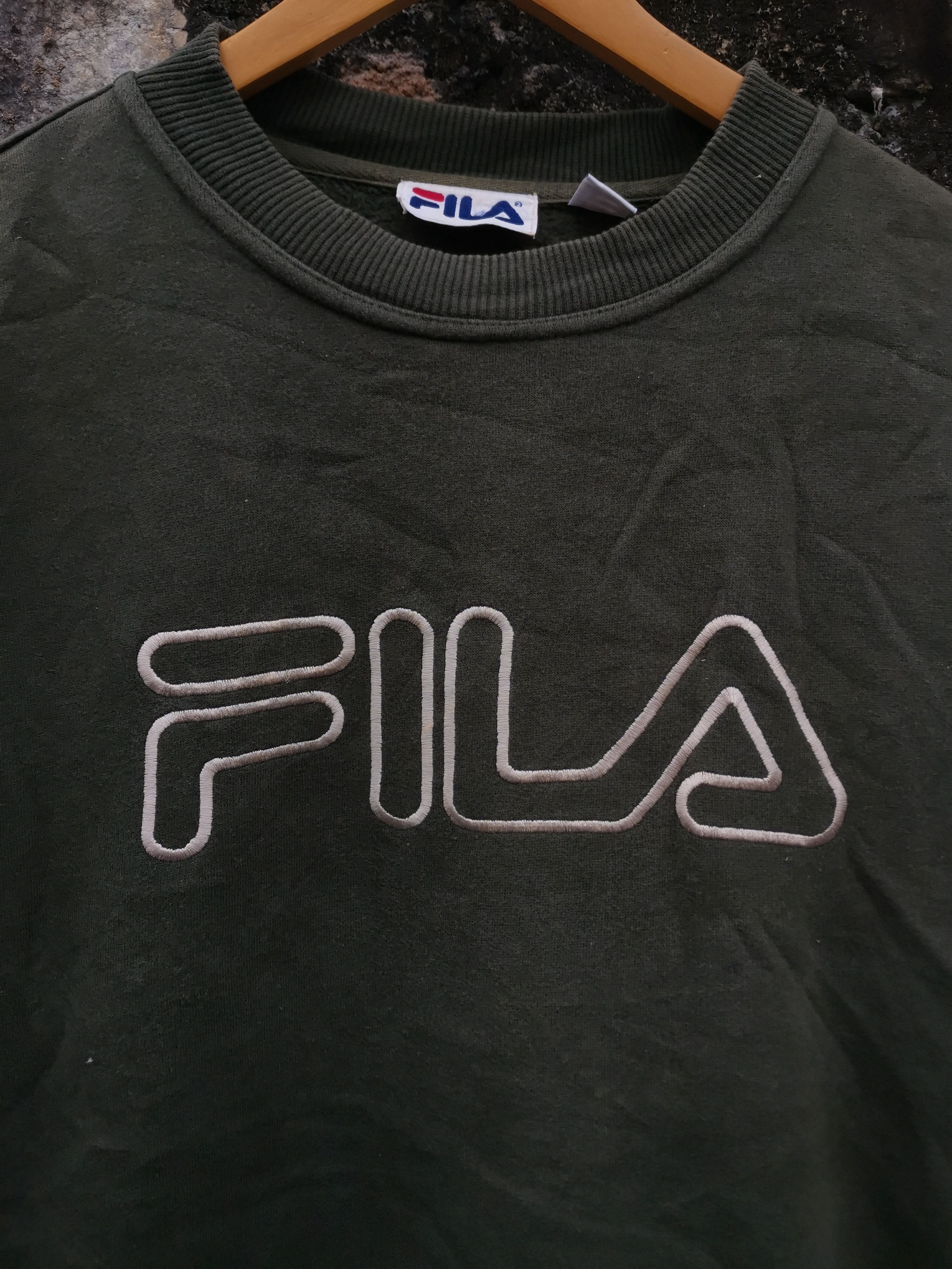 Fila Vintage 90s Fila Big Logo Embroidered Sweatshirt Size US M / EU 48-50 / 2 - 2 Thumbnail