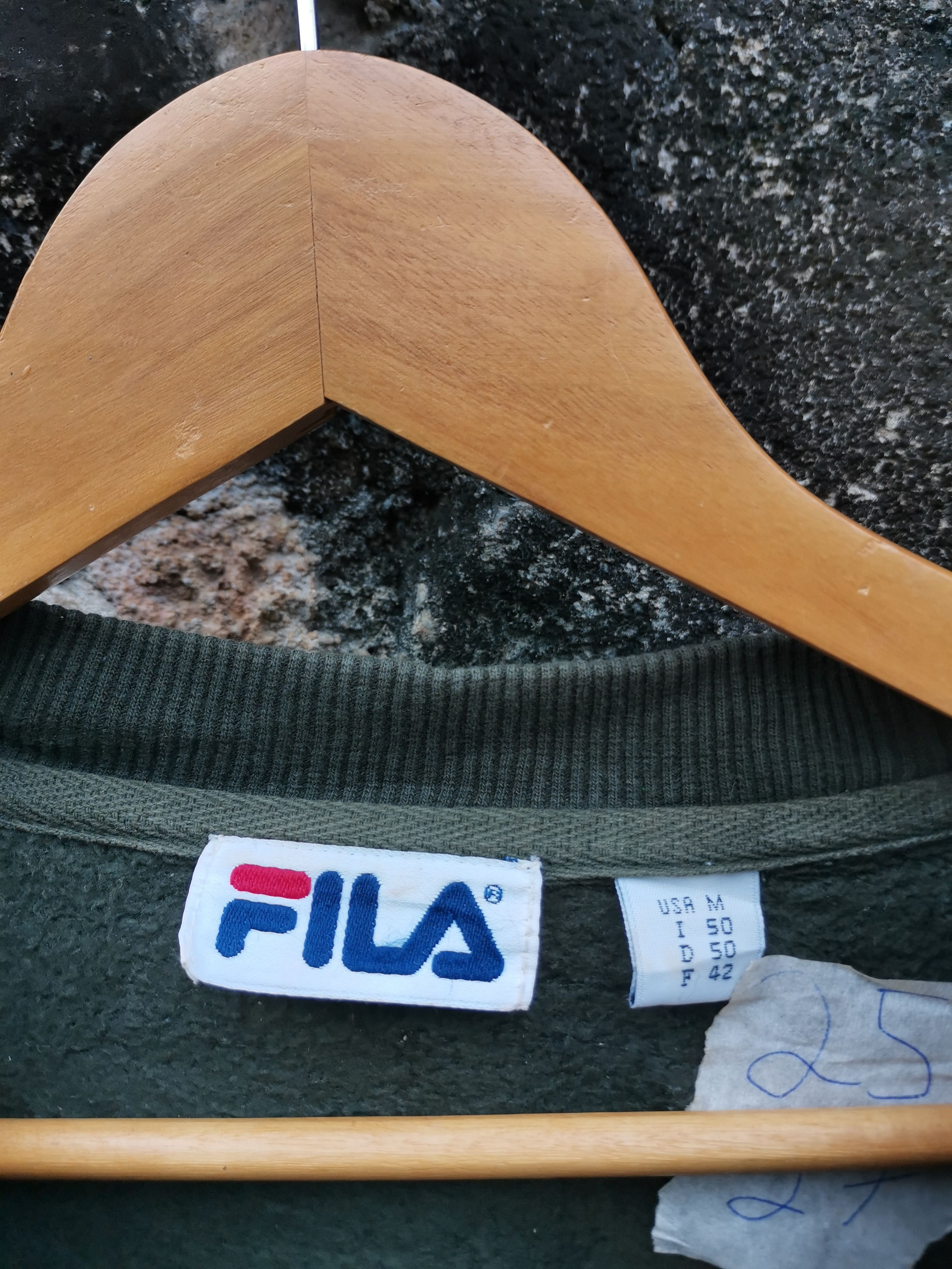 Fila Vintage 90s Fila Big Logo Embroidered Sweatshirt Size US M / EU 48-50 / 2 - 4 Thumbnail