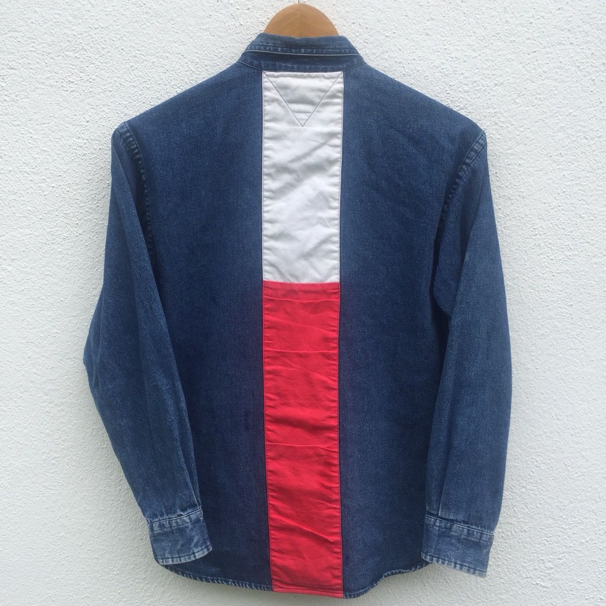 Tommy Hilfiger Vintage 90s Tommy Hilfiger Big Logo Denim Flannel Shirt Size US M / EU 48-50 / 2 - 1 Thumbnail