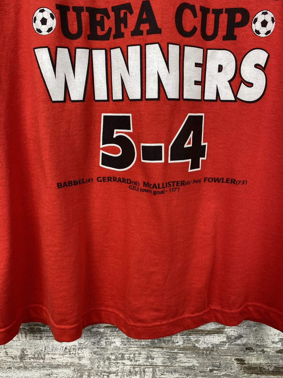 Vintage Mens Vintage FC Liverpool UEFA Cup Winners 2001 T Shirt tee Size US L / EU 52-54 / 3 - 4 Thumbnail