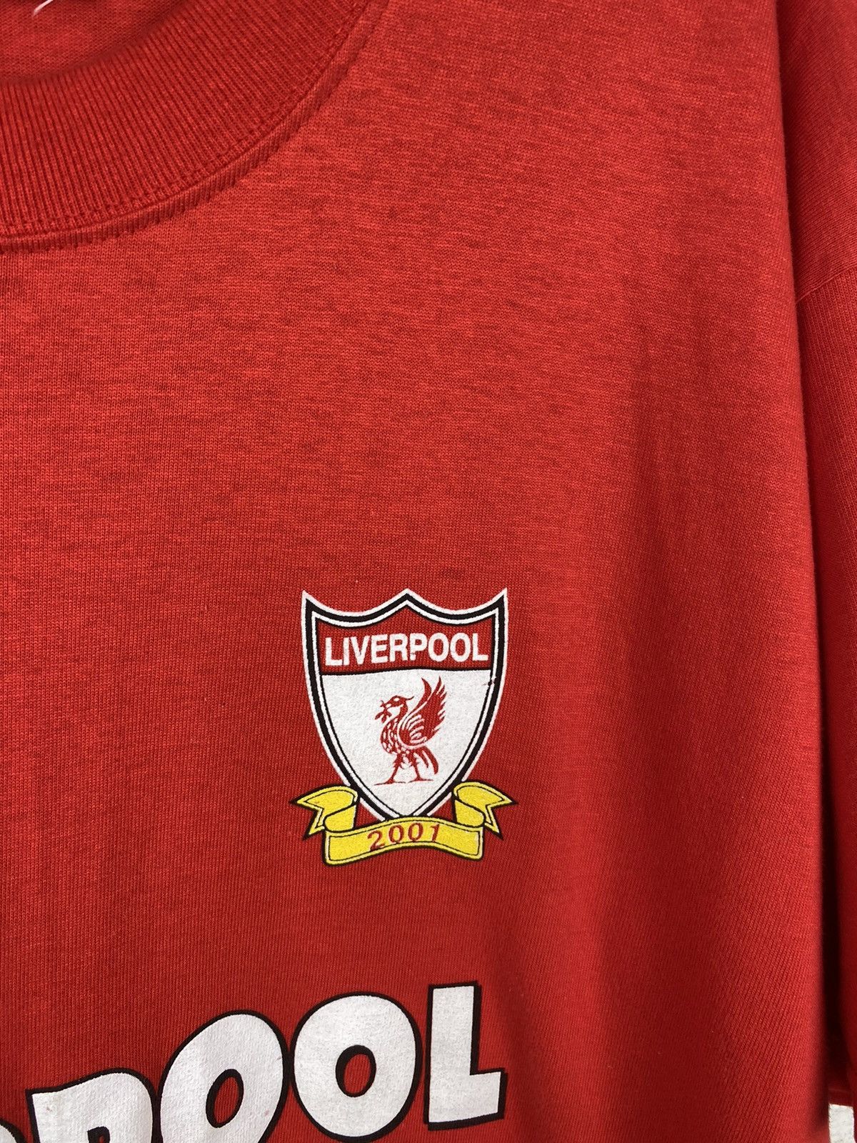 Vintage Mens Vintage FC Liverpool UEFA Cup Winners 2001 T Shirt tee Size US L / EU 52-54 / 3 - 8 Thumbnail