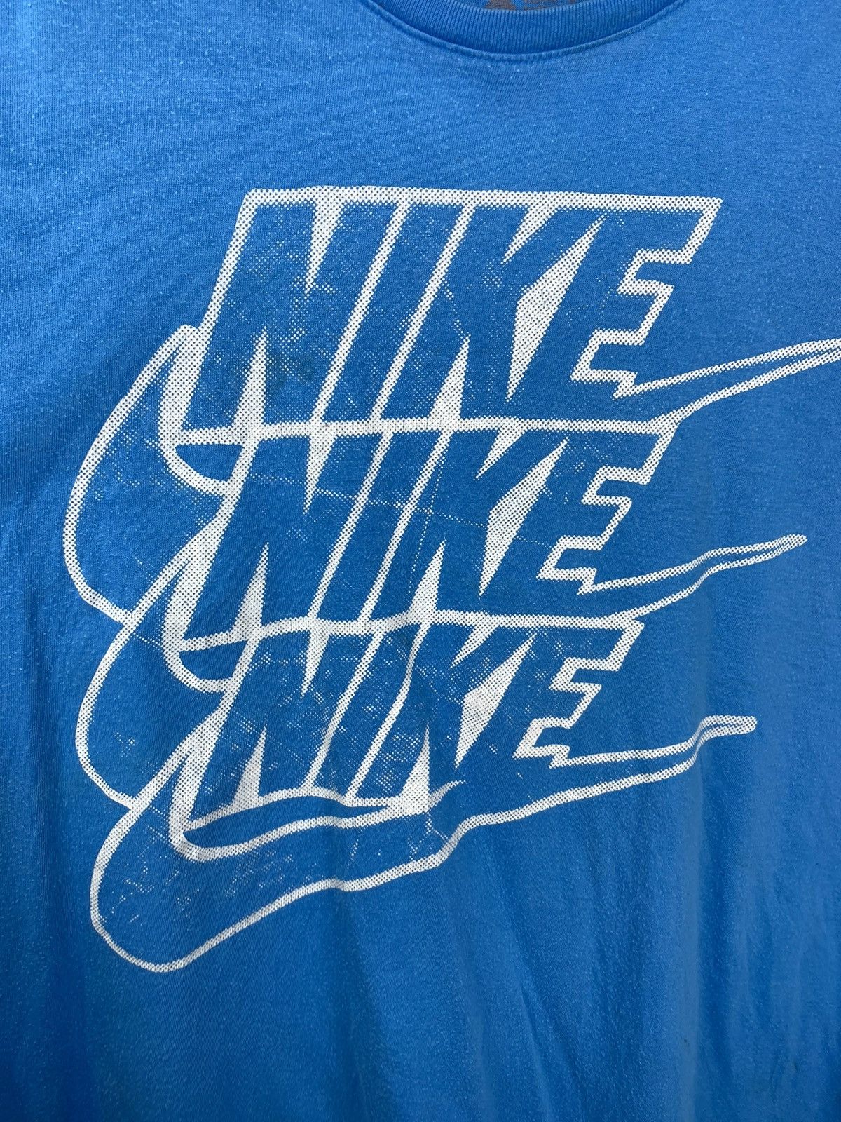 Nike × Vintage Mens Vintage Nike swoosh T Shirt big logo y2k streetwear Size US L / EU 52-54 / 3 - 5 Thumbnail