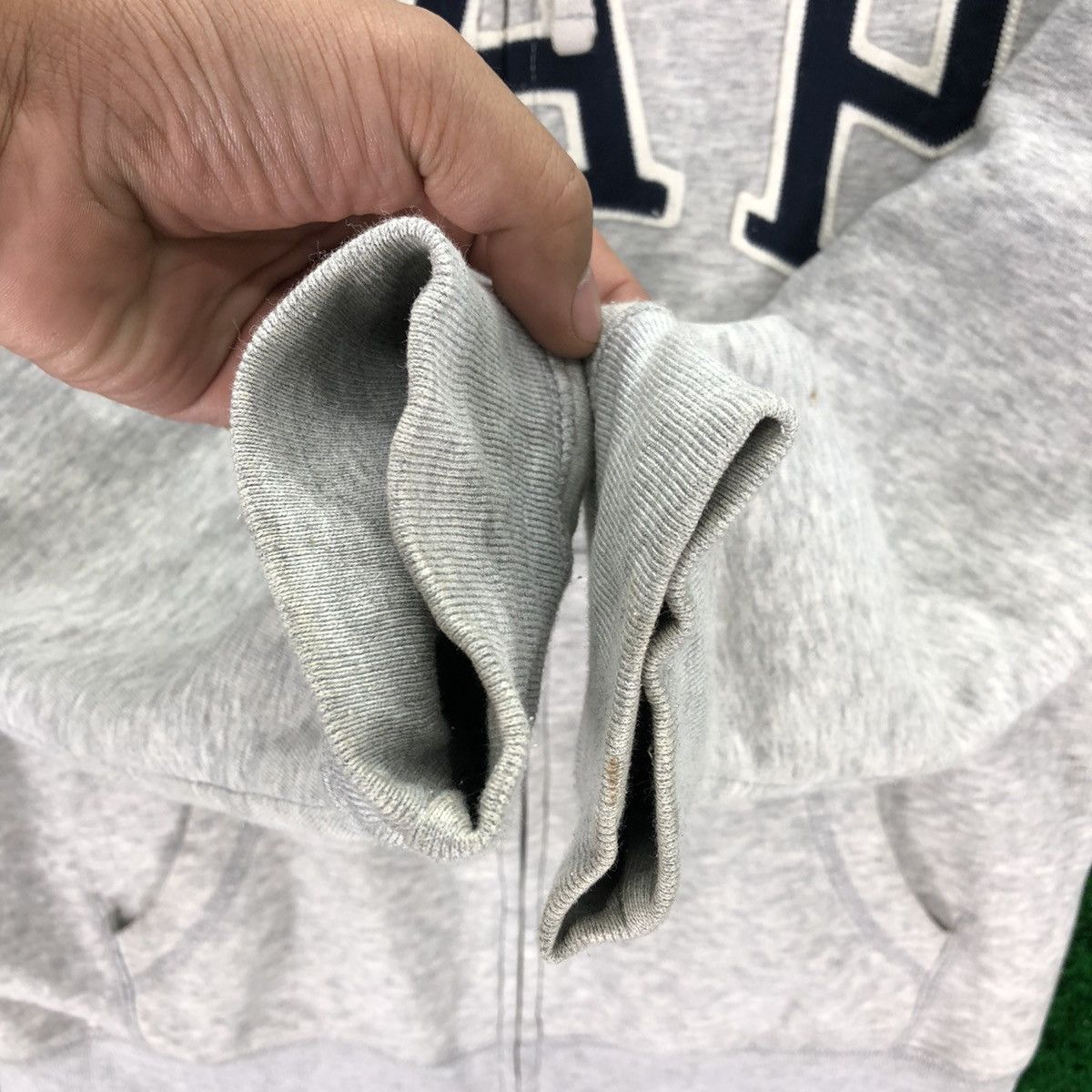 Gap Vintage Y2K GAP Big Logo Sweater Hoodie Sherpa Lining Size US M / EU 48-50 / 2 - 8 Thumbnail