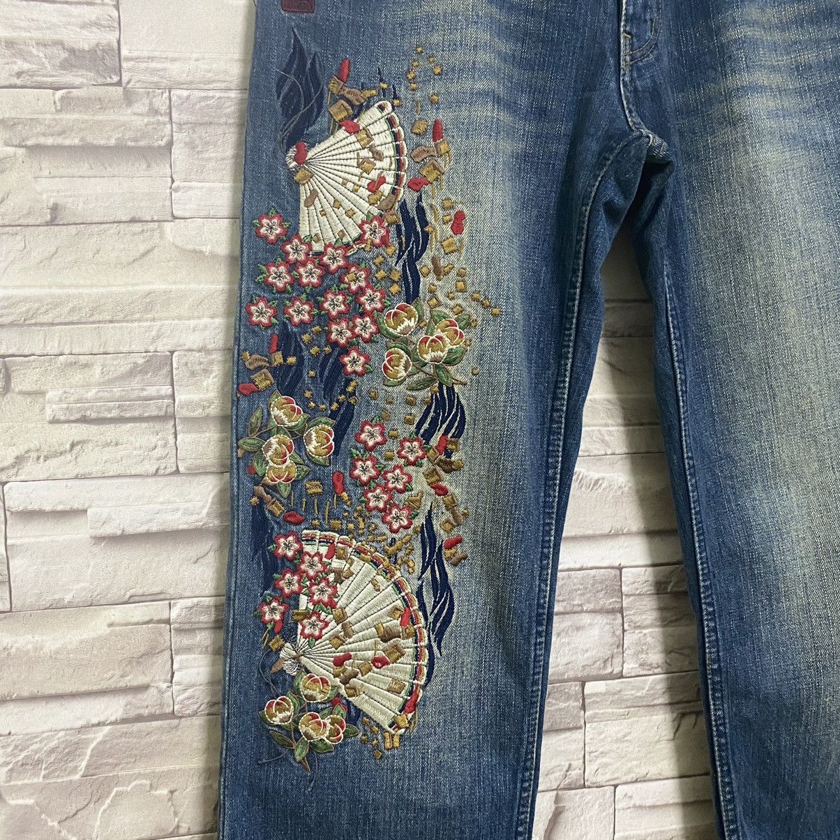 Karakuri Tamashii Karakuri Generation Denim Embroidery Japan Motive Jeans Size US 31 - 7 Thumbnail