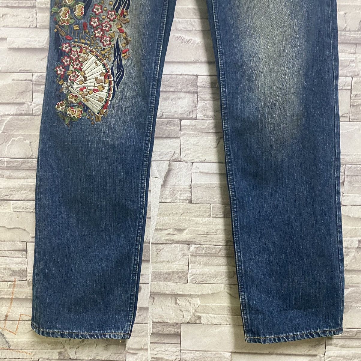 Karakuri Tamashii Karakuri Generation Denim Embroidery Japan Motive Jeans Size US 31 - 9 Thumbnail