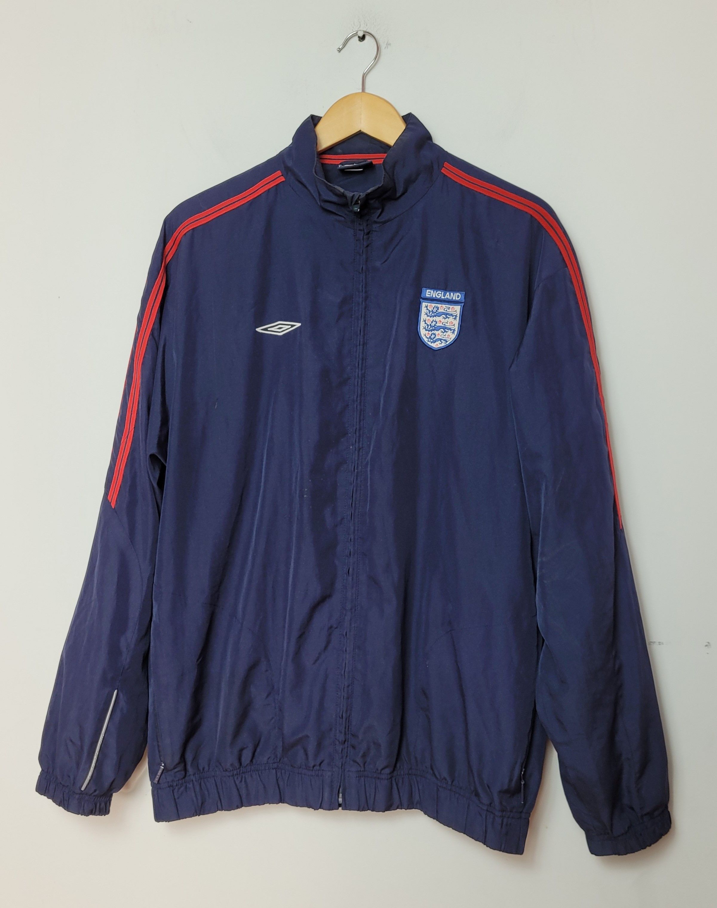 Umbro Umbro England vintage windbreaker light jacket Size US L / EU 52-54 / 3 - 1 Thumbnail
