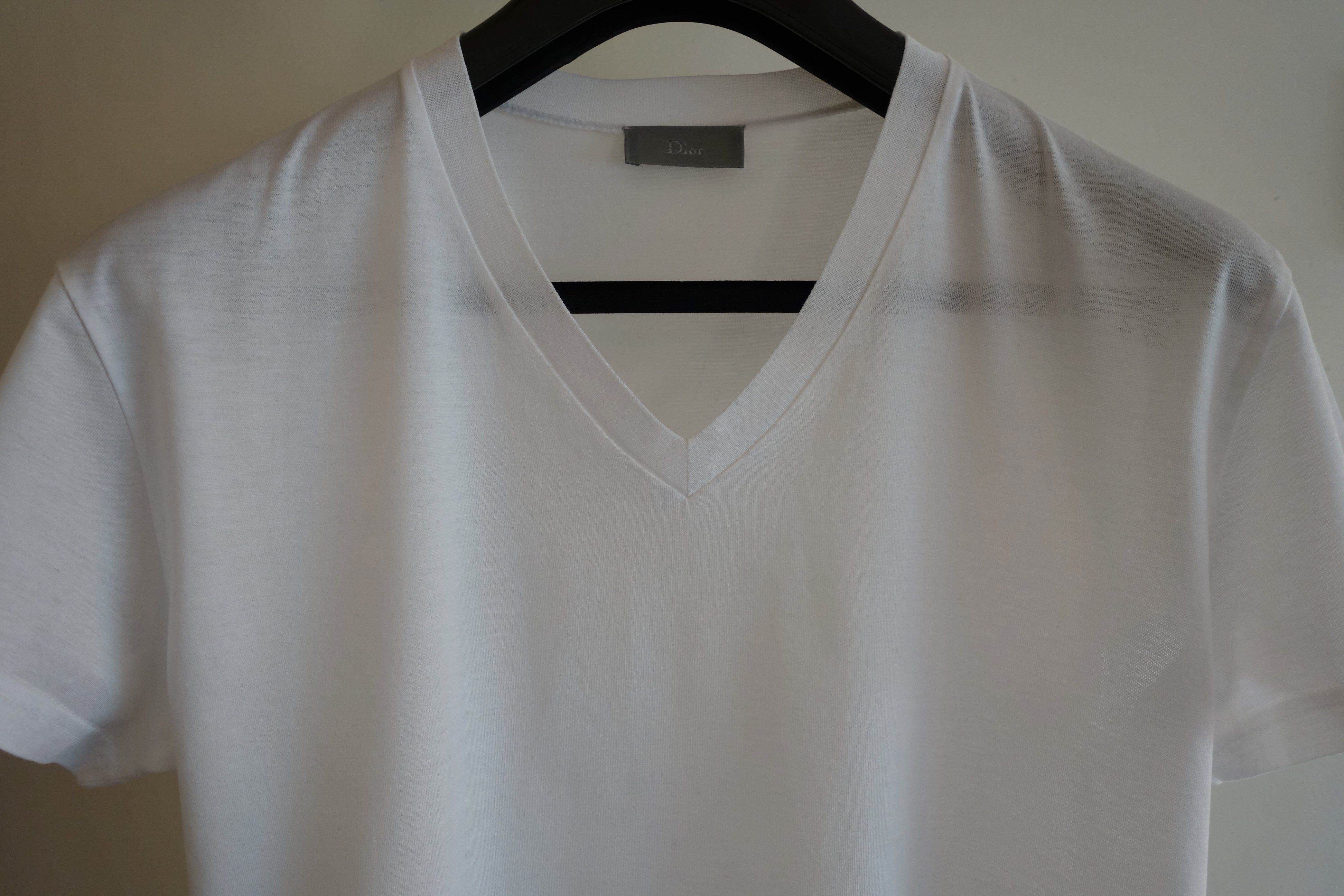 Dior DIOR - T-Shirt XXS XS Bee Embroidery White Black V Collar Size US XXS / EU 40 - 5 Thumbnail