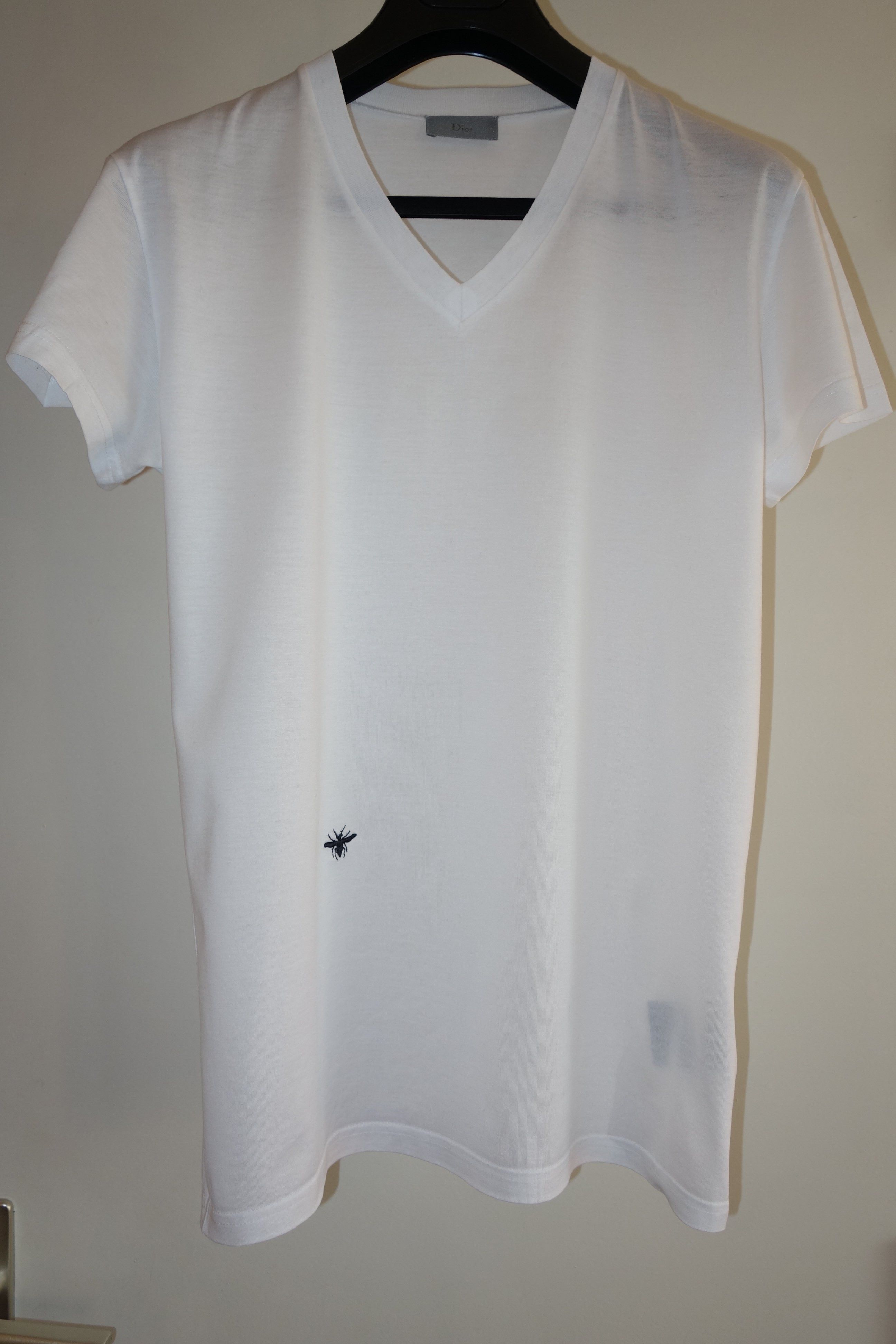 Dior DIOR - T-Shirt XXS XS Bee Embroidery White Black V Collar Size US XXS / EU 40 - 3 Thumbnail