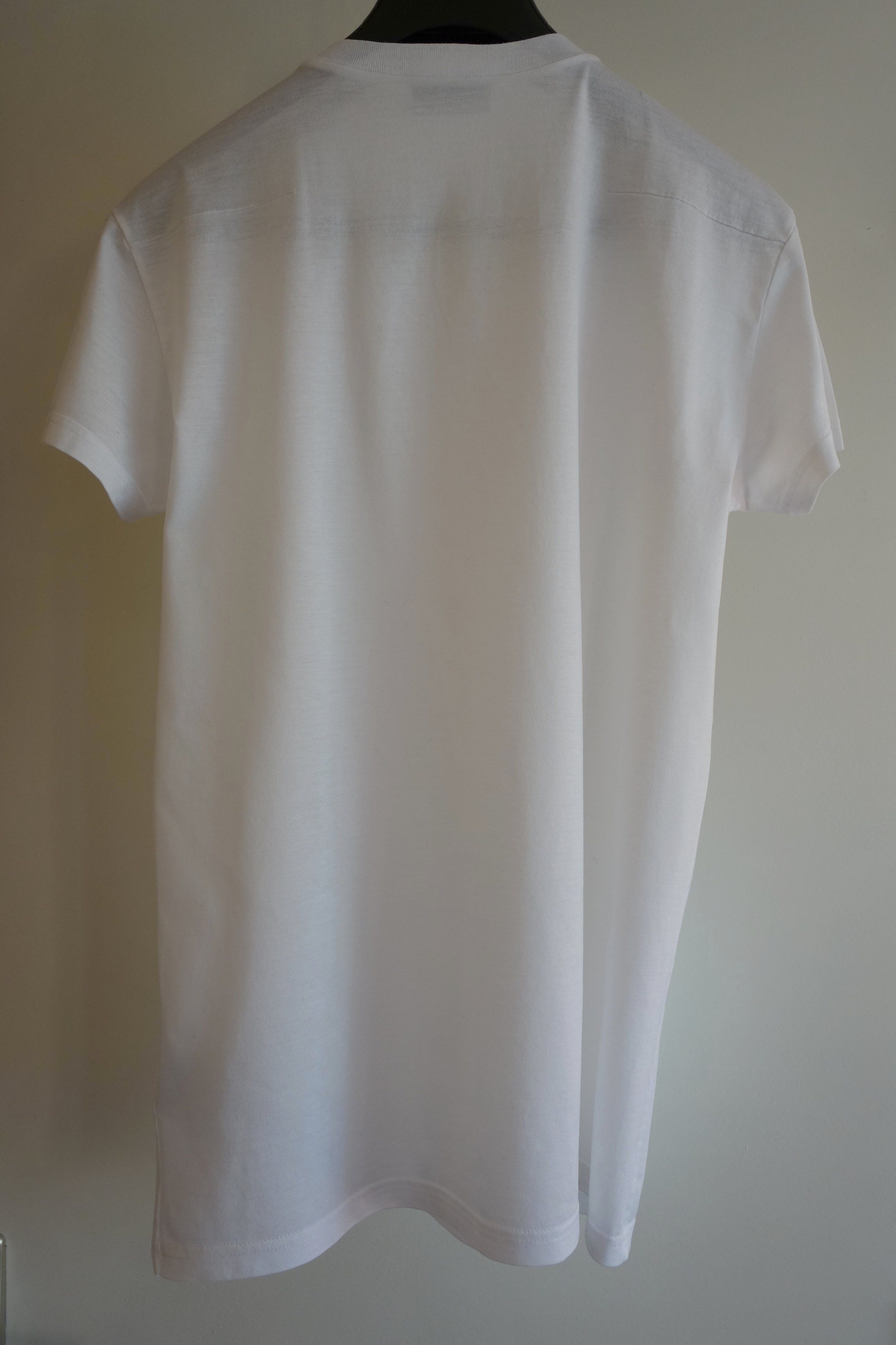 Dior DIOR - T-Shirt XXS XS Bee Embroidery White Black V Collar Size US XXS / EU 40 - 2 Thumbnail