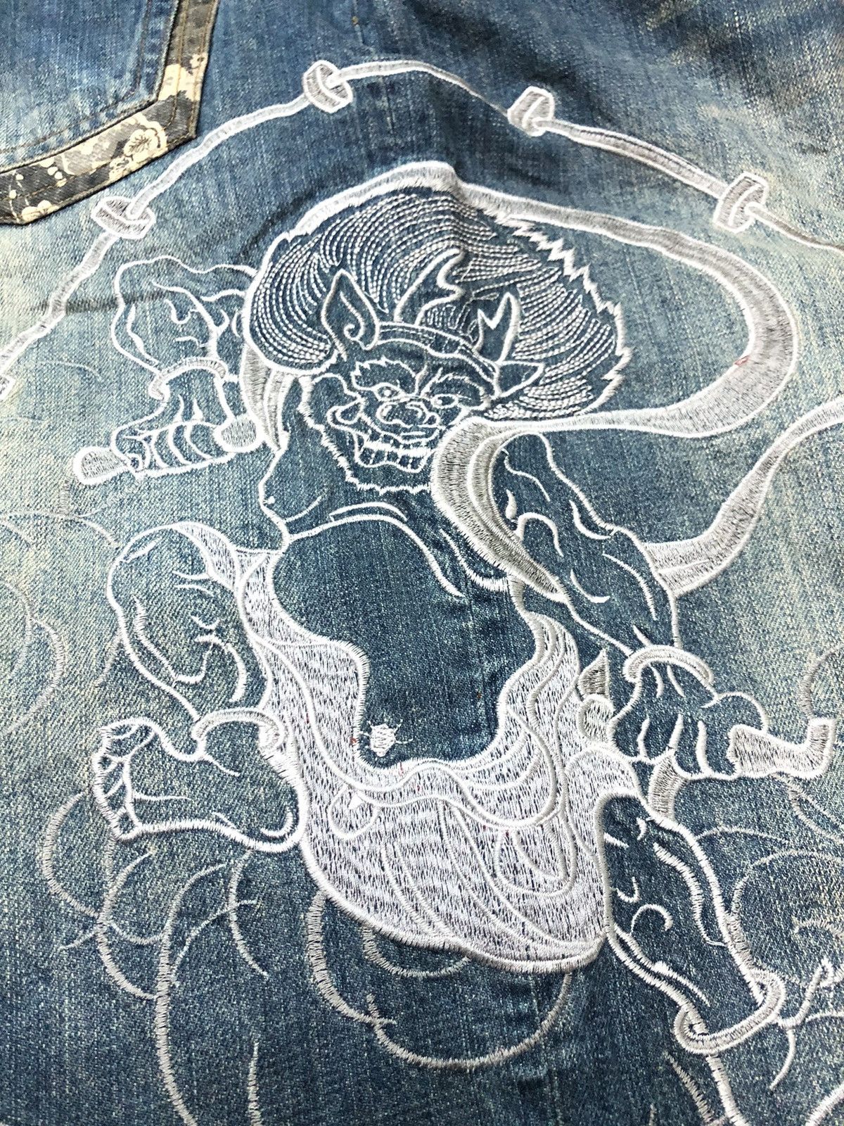 Japanese Brand × Vintage VINTAGE KARAKURI TAMASHI RAIJIN GOD EMBROIDERY SUKAJAN DENIM Size US 40 / EU 56 - 3 Thumbnail