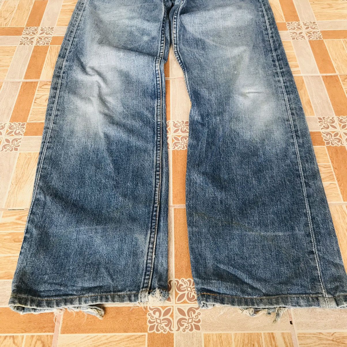Levi's × Levi's Vintage Clothing × Vintage Vintage Levis 503 Japan size 28x28.5 levis lightwash Size US 28 / EU 44 - 4 Thumbnail