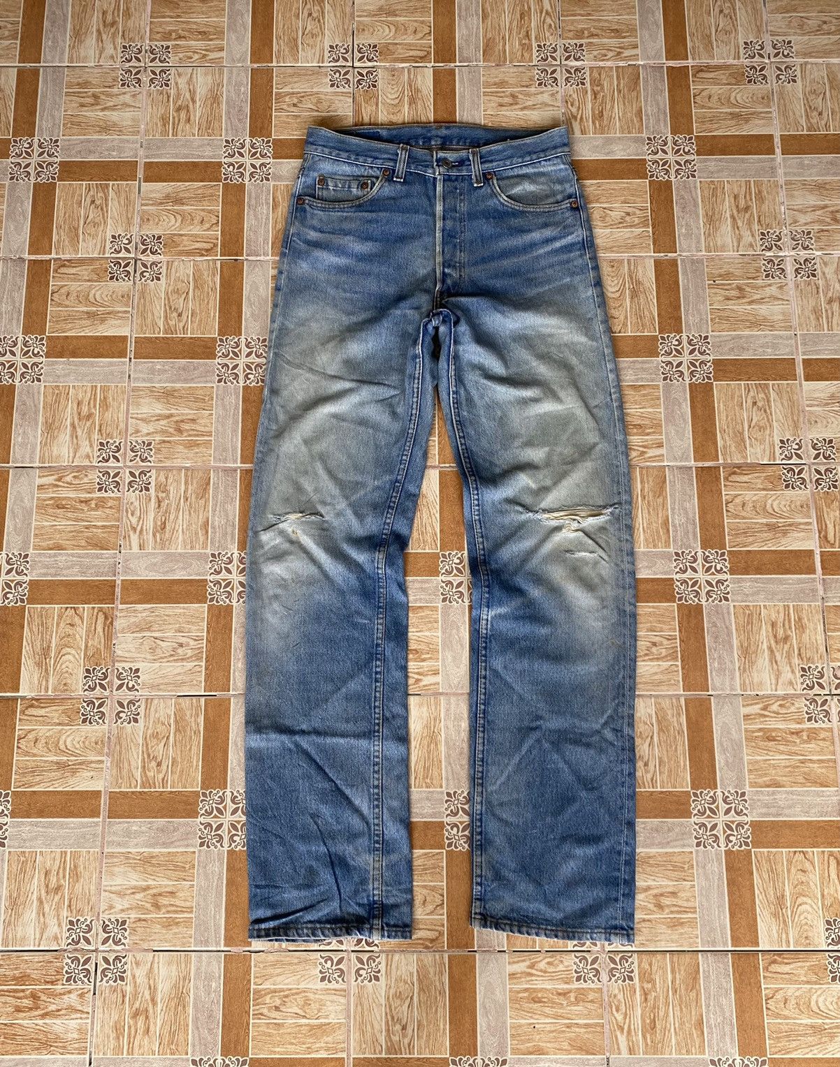 Levi's × Levi's Vintage Clothing Vintage 1993 Levis 501XX Distressed W30x32.5 kurtcobain Size US 30 / EU 46 - 2 Thumbnail