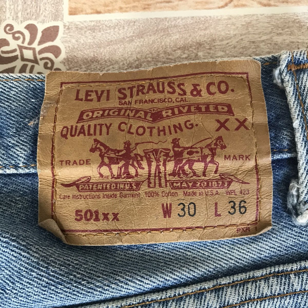 Levi's × Levi's Vintage Clothing Vintage 1993 Levis 501XX Distressed W30x32.5 kurtcobain Size US 30 / EU 46 - 14 Thumbnail