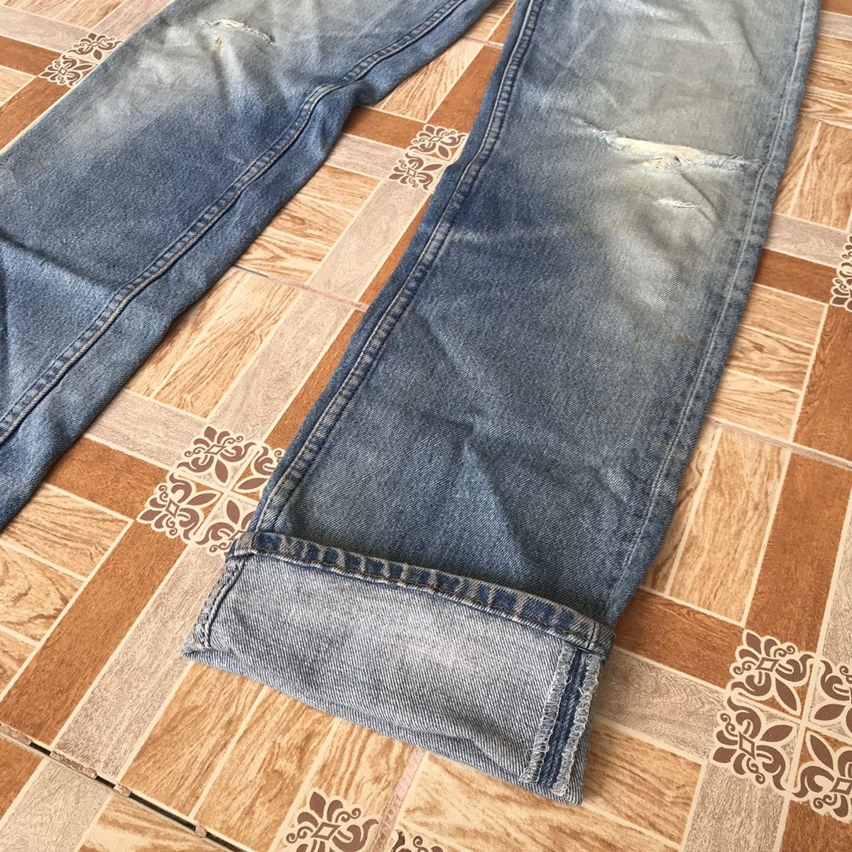 Levi's × Levi's Vintage Clothing Vintage 1993 Levis 501XX Distressed W30x32.5 kurtcobain Size US 30 / EU 46 - 6 Thumbnail