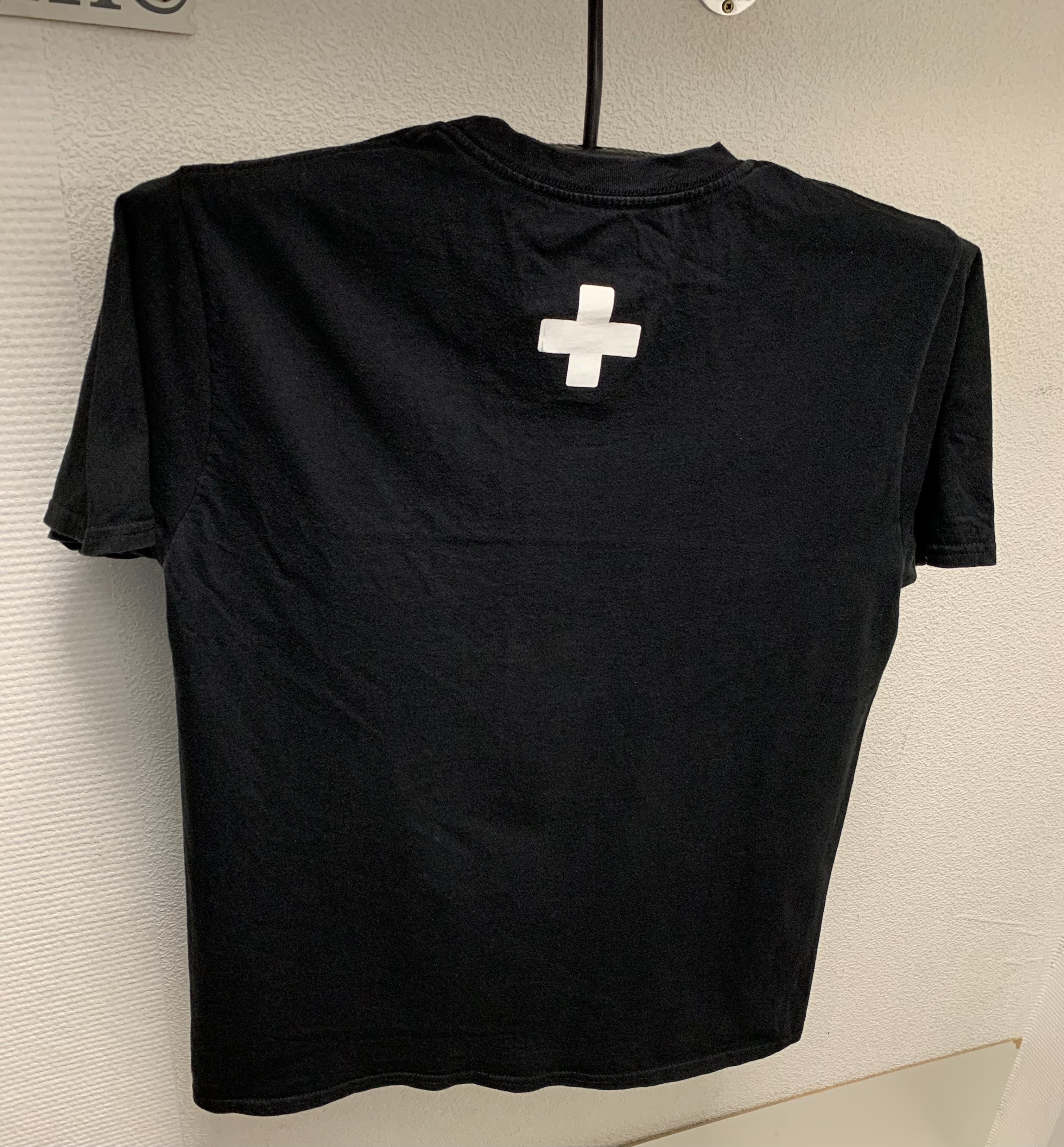 Places + Faces Places + Faces black t-shirt M size Worldwide Size US M / EU 48-50 / 2 - 4 Thumbnail