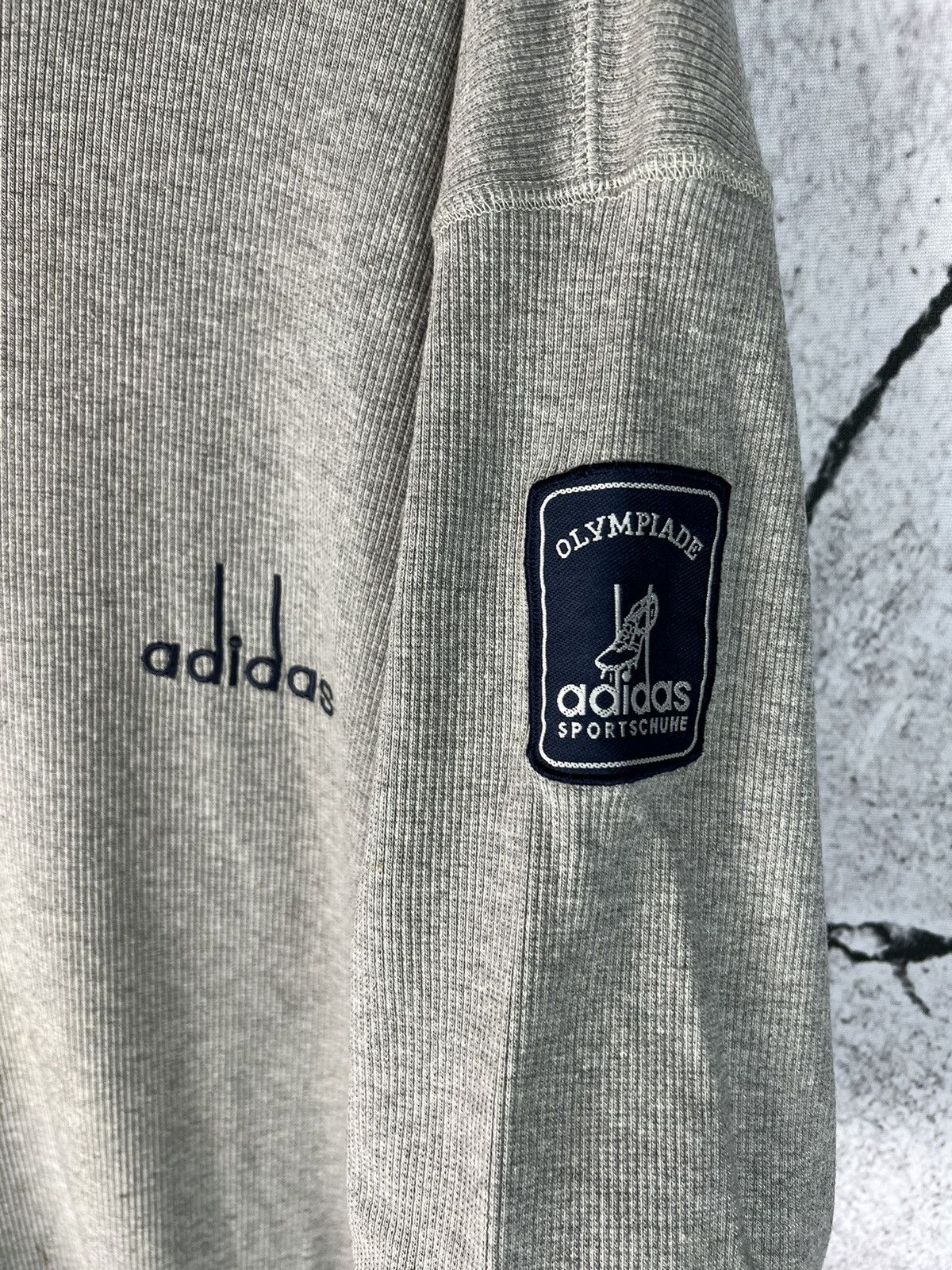 Adidas Adidas Vintage Olympic giochi 1956 tshirt Size US L / EU 52-54 / 3 - 4 Thumbnail