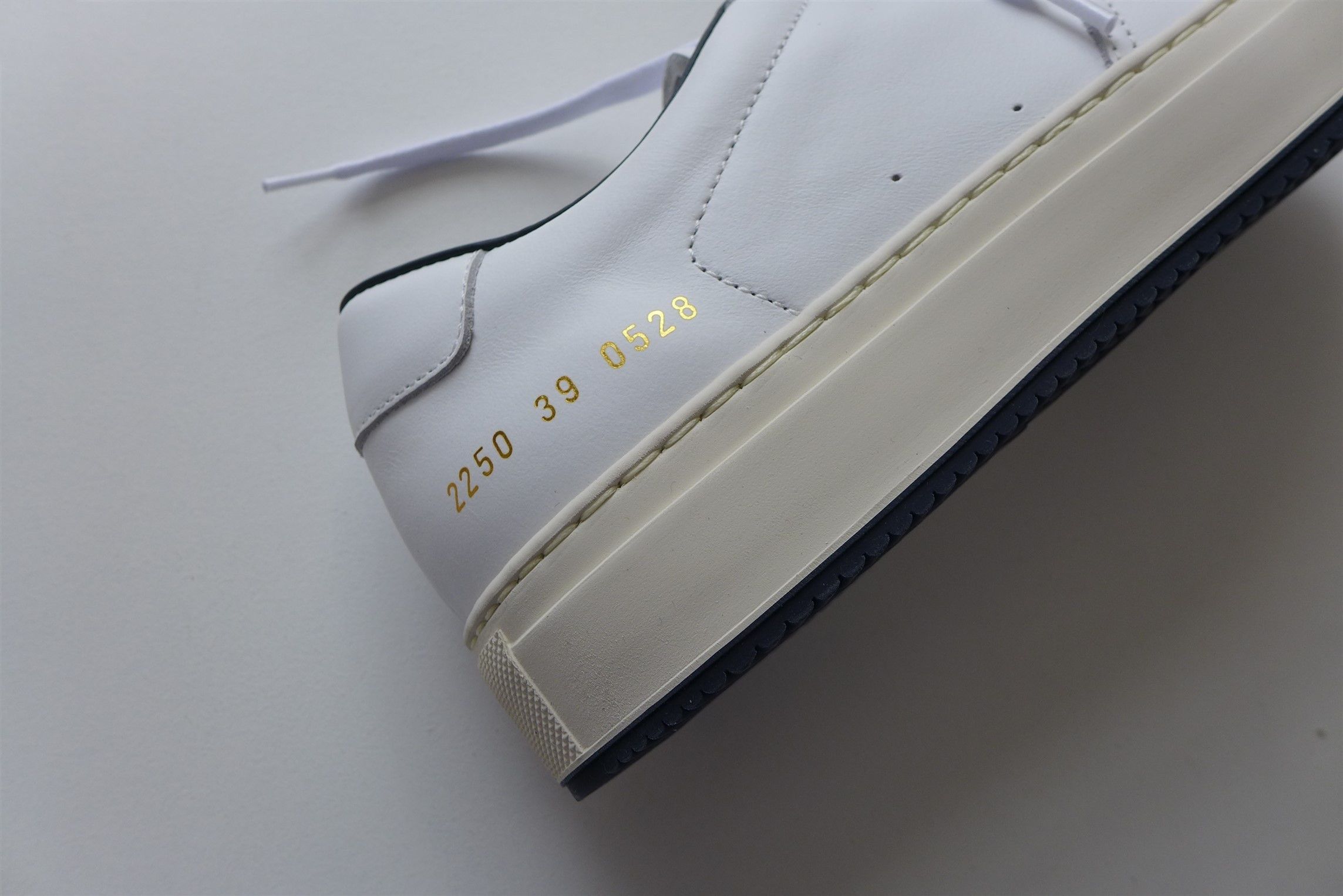 Common Projects Common Projects Bball '88 Sneakers - White Navy Leather Size US 6 / EU 39 - 9 Thumbnail