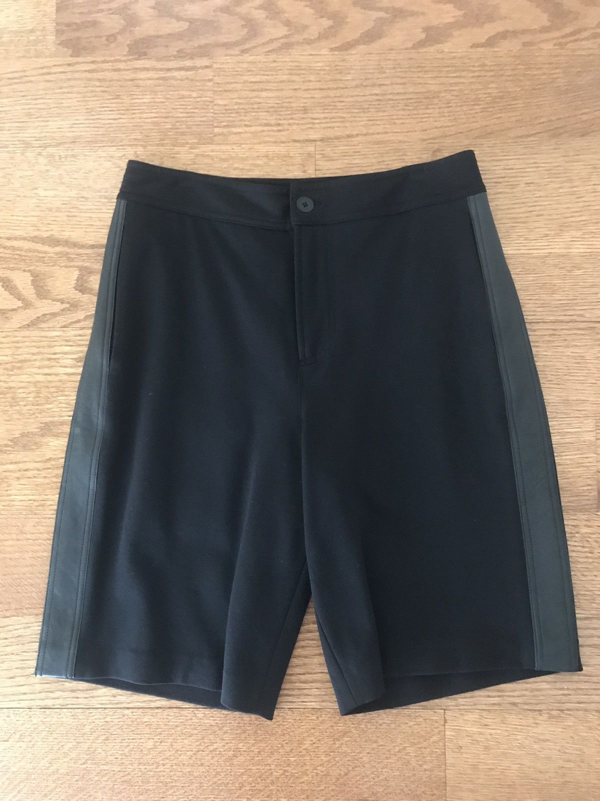 T by Alexander Wang Black Basketball Shorts Leather Side Stripe XS Size US 28 / EU 44 - 1 Thumbnail