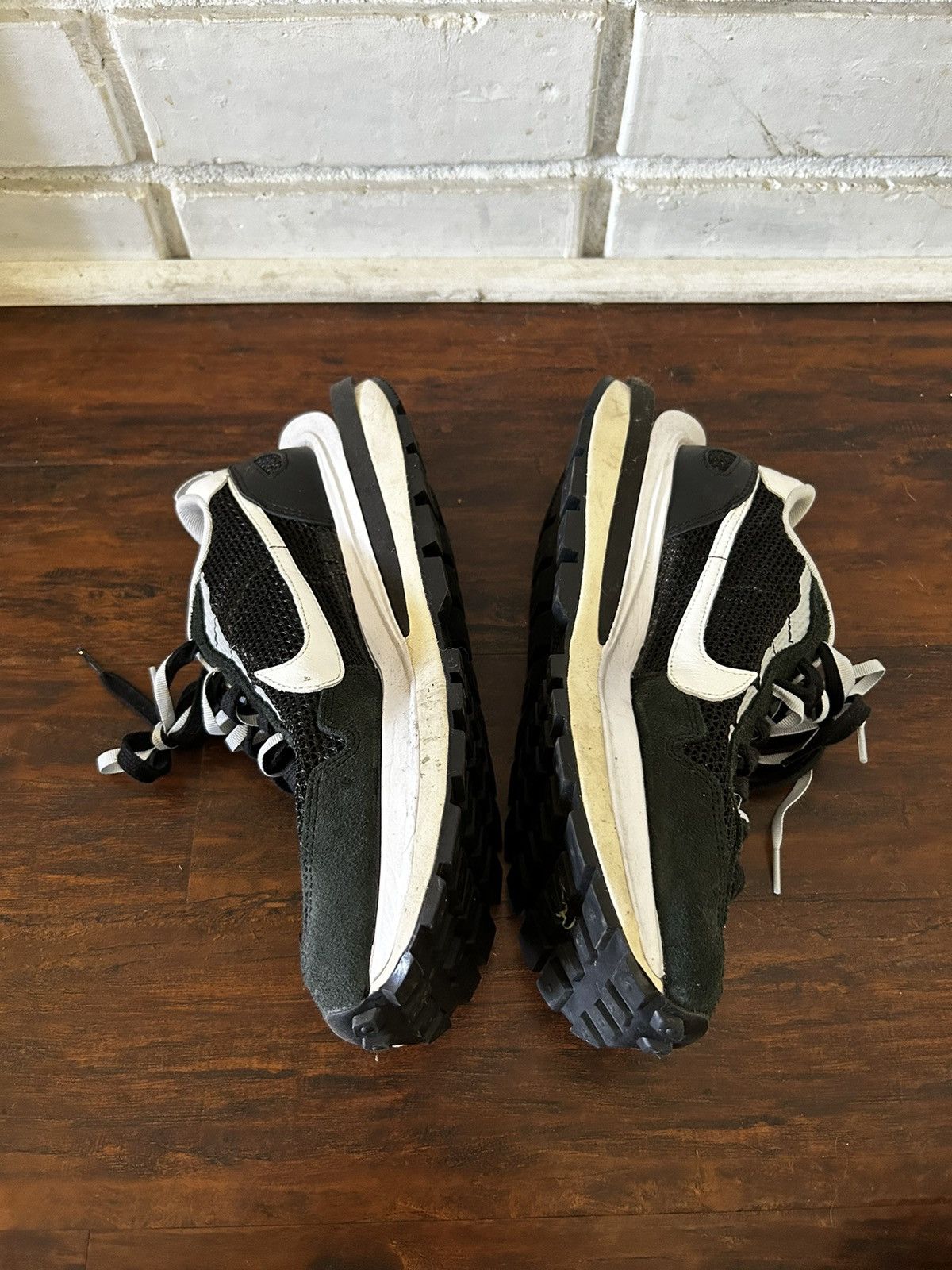 Nike × Sacai Nike x Sacai Vaporwaffle Black White (US11) Size US 11 / EU 44 - 3 Thumbnail