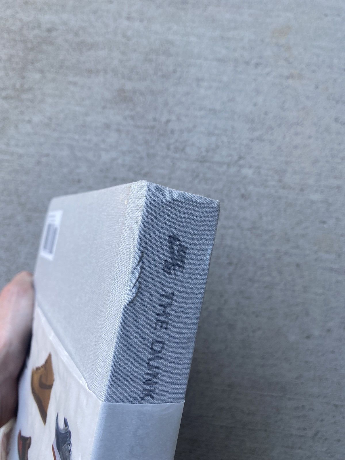 Nike × Rizzoli The Dunk Book Size ONE SIZE - 4 Thumbnail