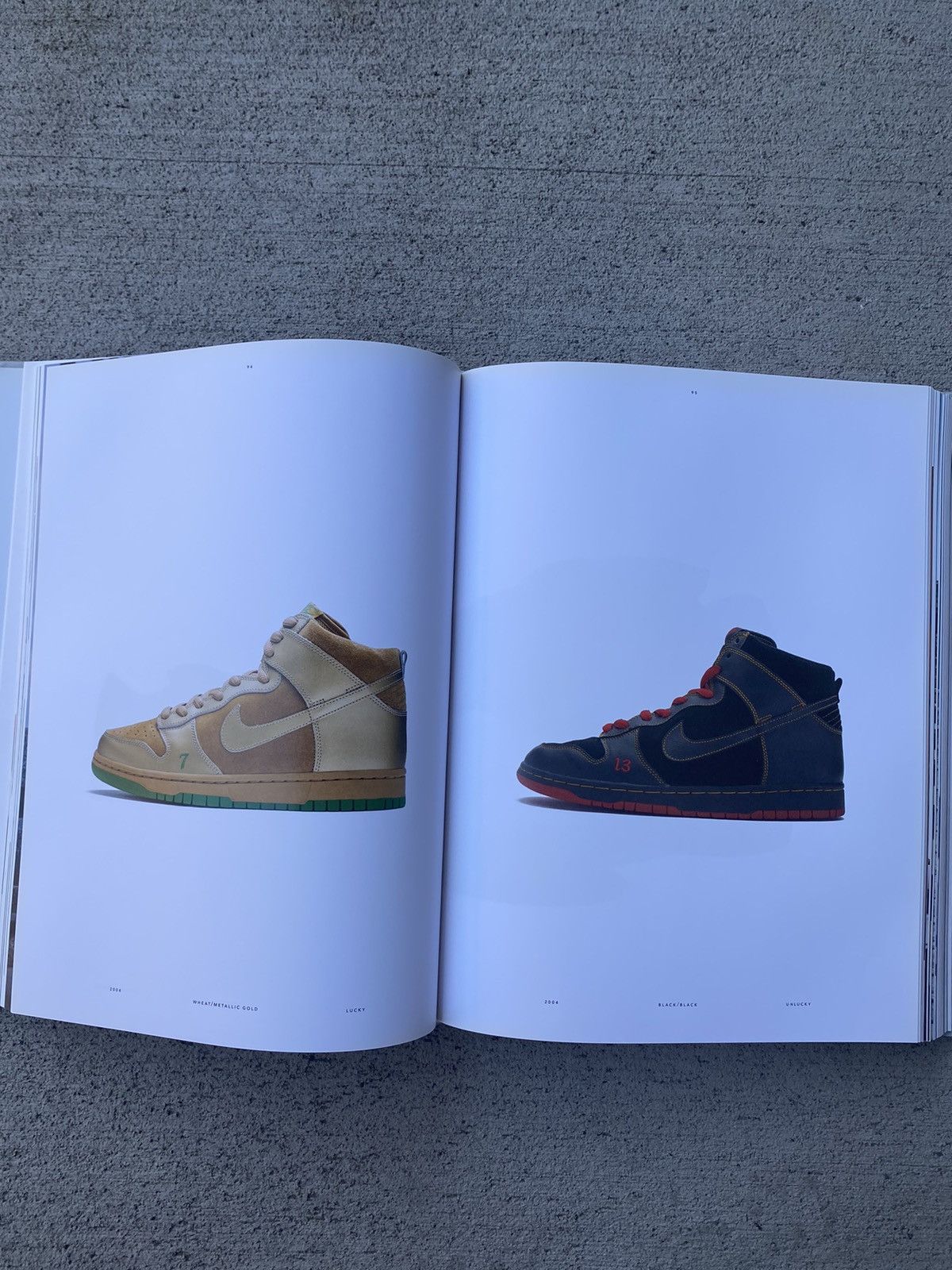 Nike × Rizzoli The Dunk Book Size ONE SIZE - 6 Thumbnail