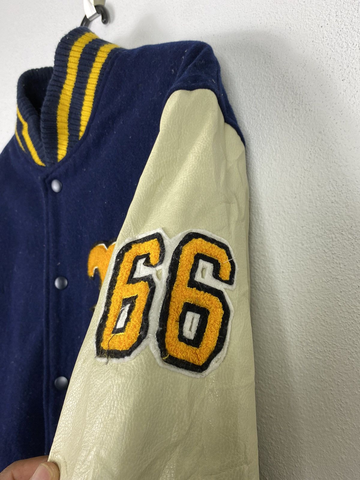 Vans Vans Varsity Jacket Embroidered Logo Size US L / EU 52-54 / 3 - 5 Thumbnail