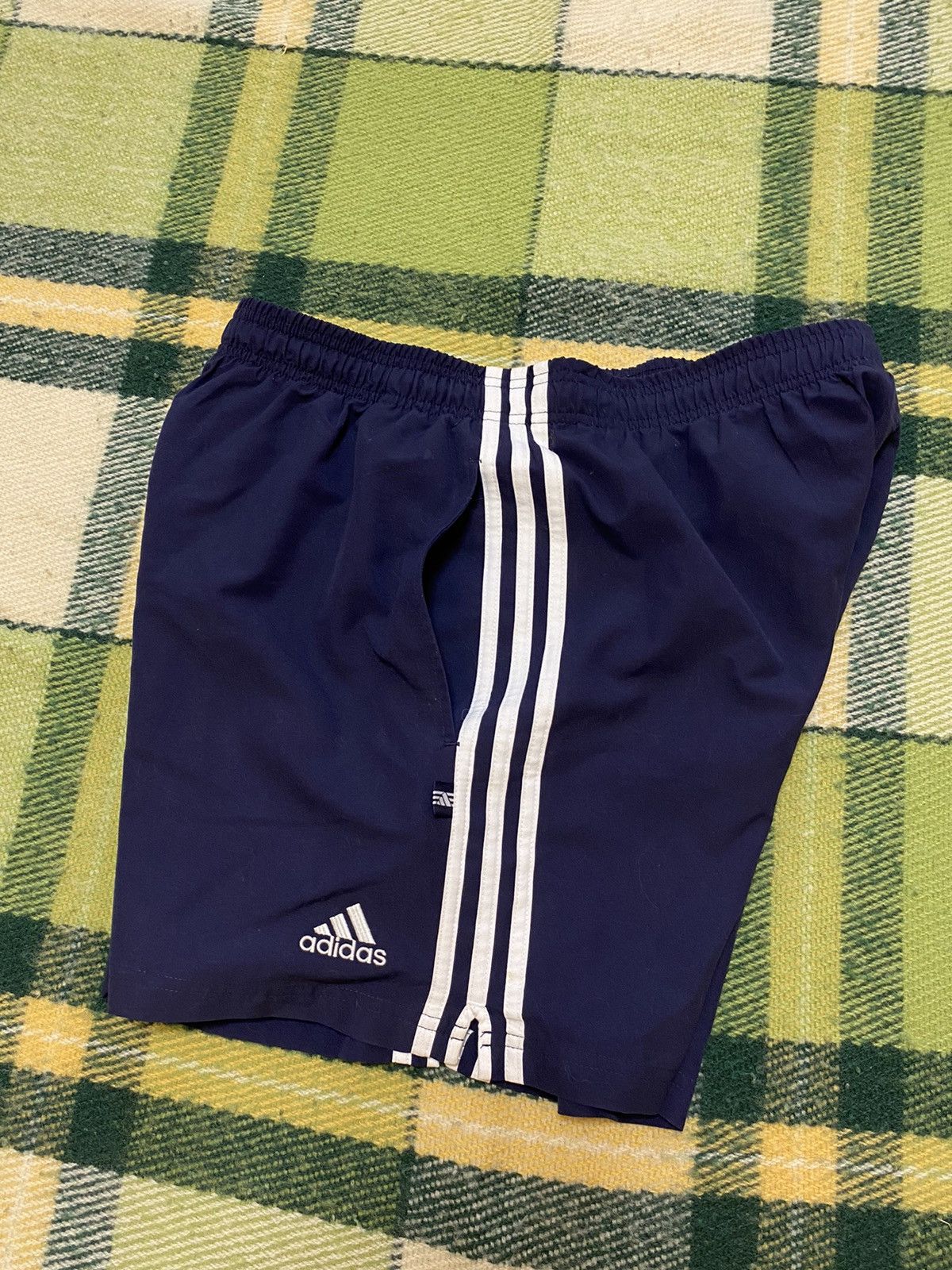 Adidas Vintage Adidas shorts streetwear y2k casual style size L Size US 34 / EU 50 - 2 Thumbnail