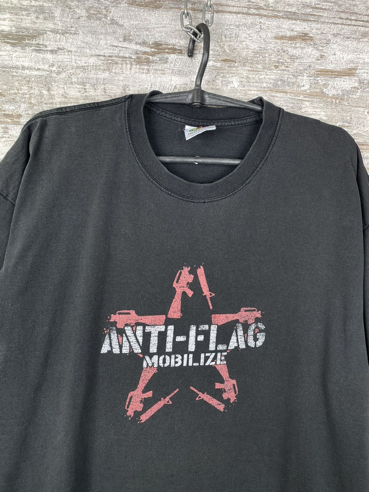 Band Tees Mens Vintage Anti Flag T Shirt mobilize rock band tee Size US XL / EU 56 / 4 - 4 Thumbnail
