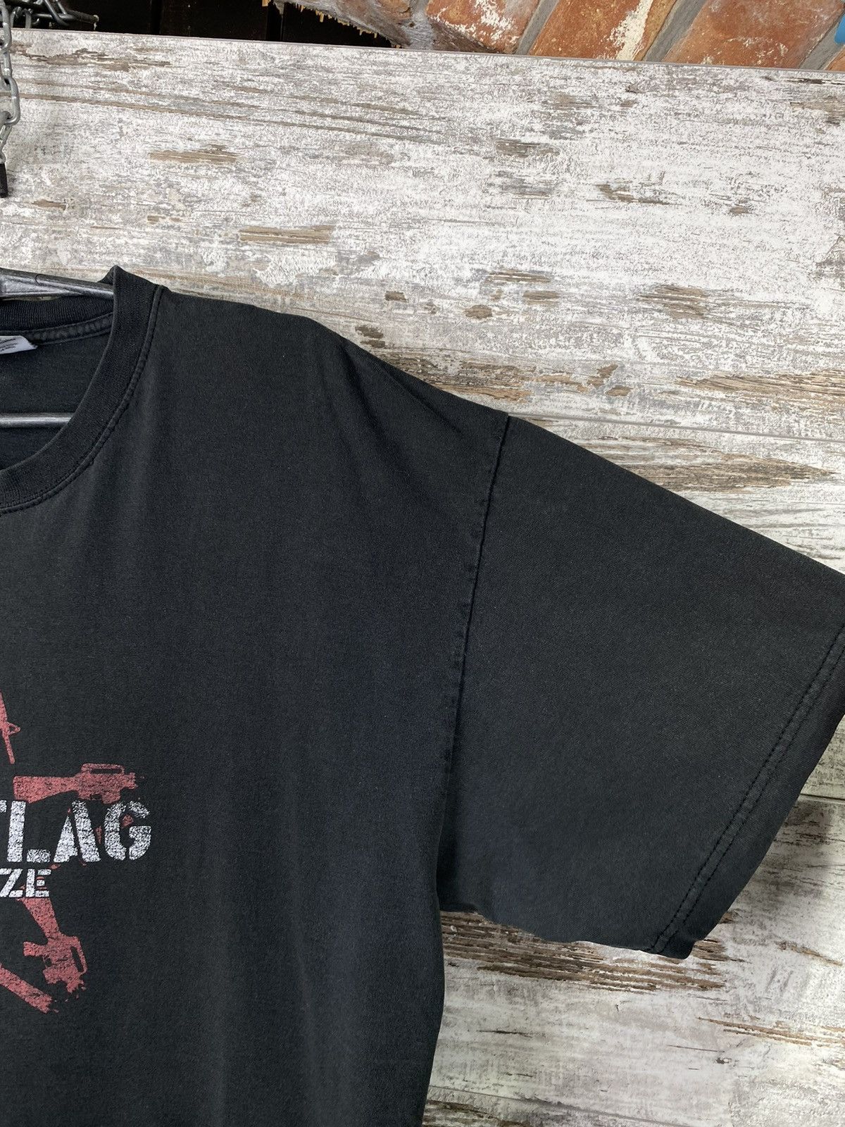Band Tees Mens Vintage Anti Flag T Shirt mobilize rock band tee Size US XL / EU 56 / 4 - 11 Thumbnail