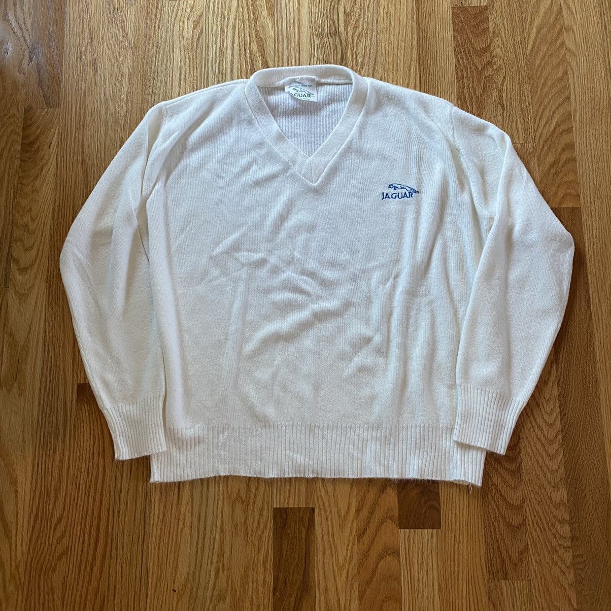 Vintage Vintage 70s/80s Made in Britain Jaguar Knit Acrylic Sweater Size US M / EU 48-50 / 2 - 1 Thumbnail