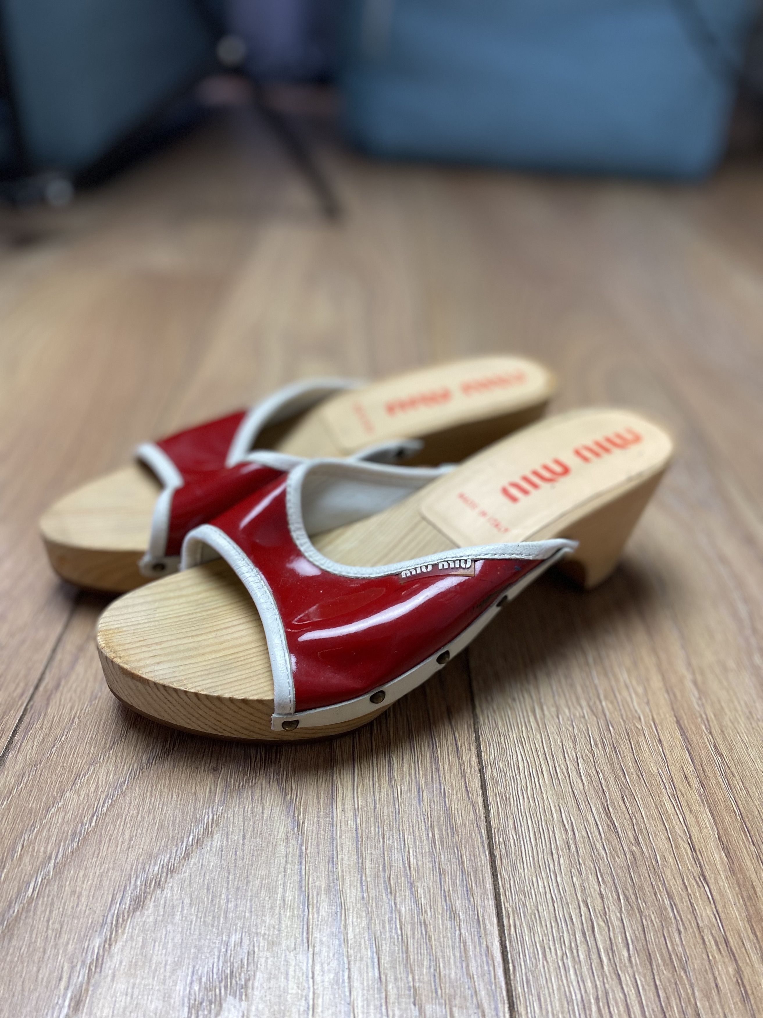 Miu Miu Miu Miu vintage rote mules wooden 90s Size US 6 / IT 36 - 1 Thumbnail