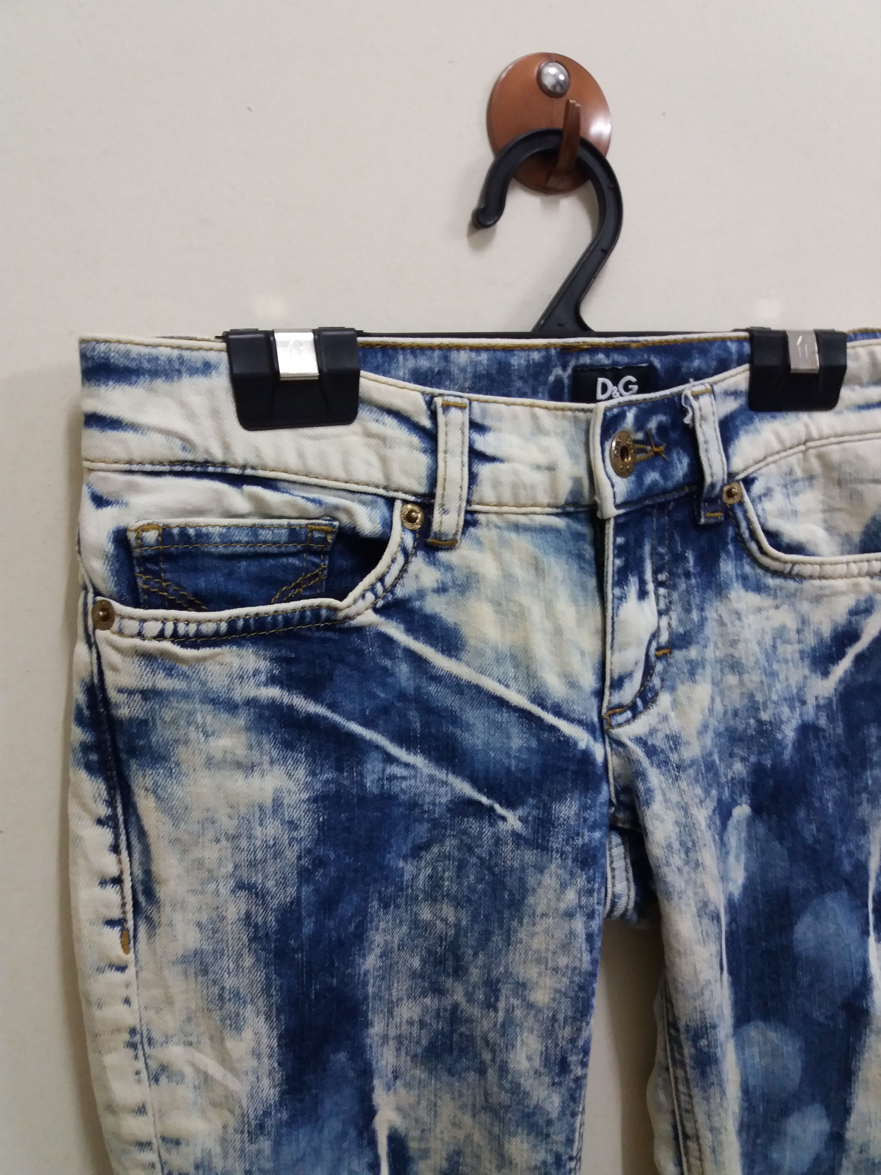 Dolce & Gabbana Dolce & Gabbana girly acid wash jeans waist size 30 inches Size US 30 / EU 46 - 4 Thumbnail